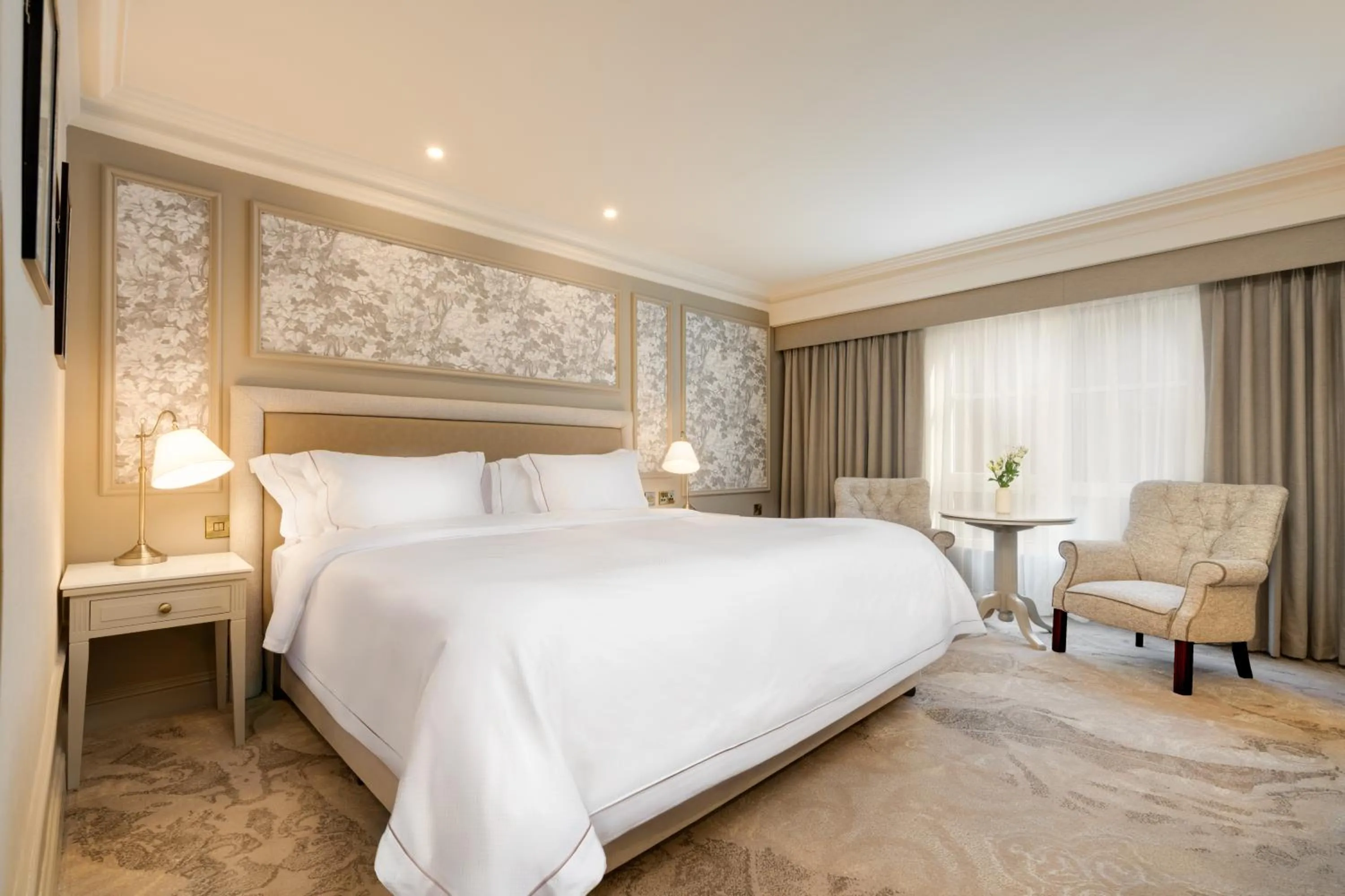 Bedroom, Bed in Brooks Hotel