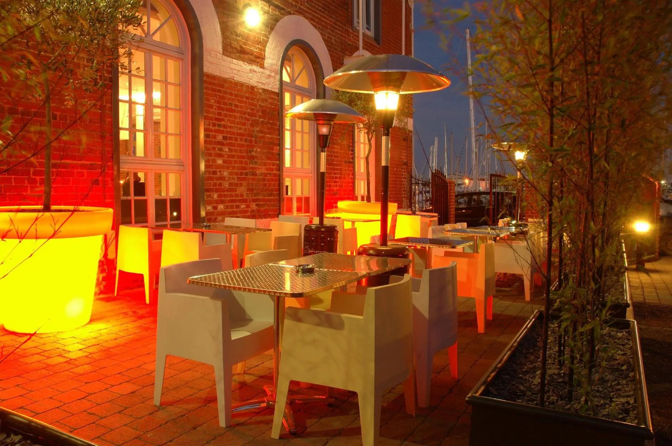 Facade/entrance in Salthouse Harbour Hotel