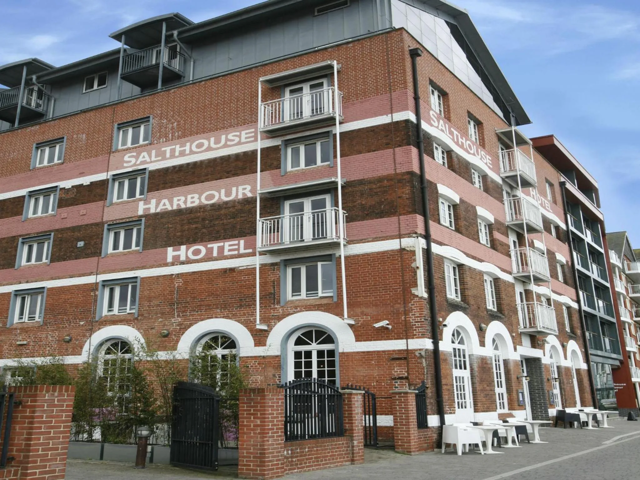 Area and facilities in Salthouse Harbour Hotel