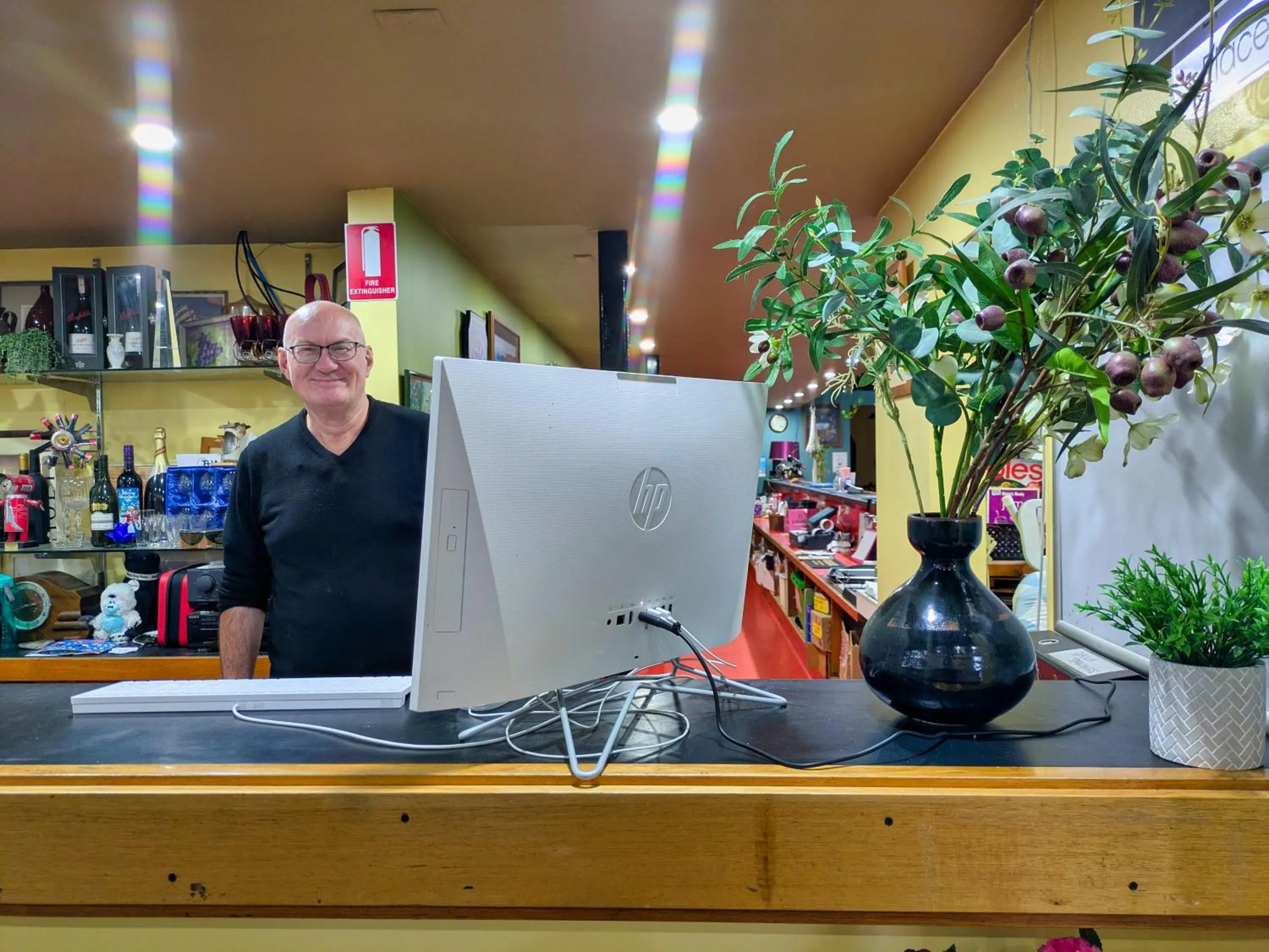 Lobby or reception in Tandara Motor Inn