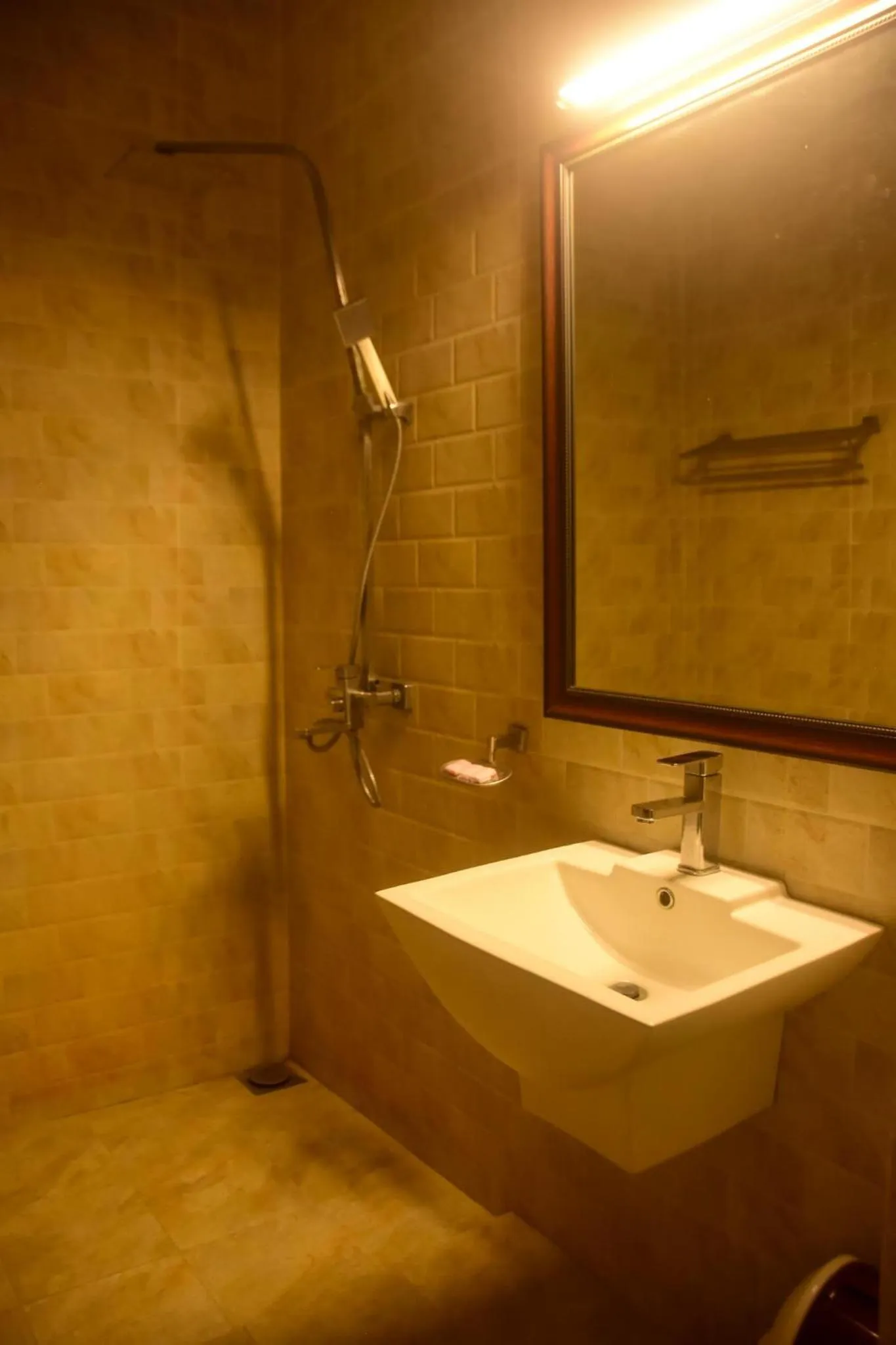 Shower in Yala Hotel Elephant Eye