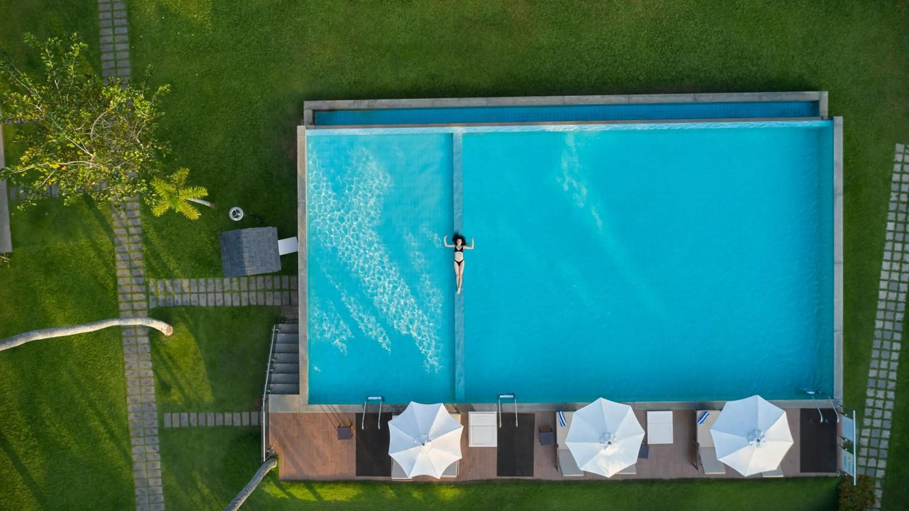 Swimming pool in Lake Canopy Alleppey