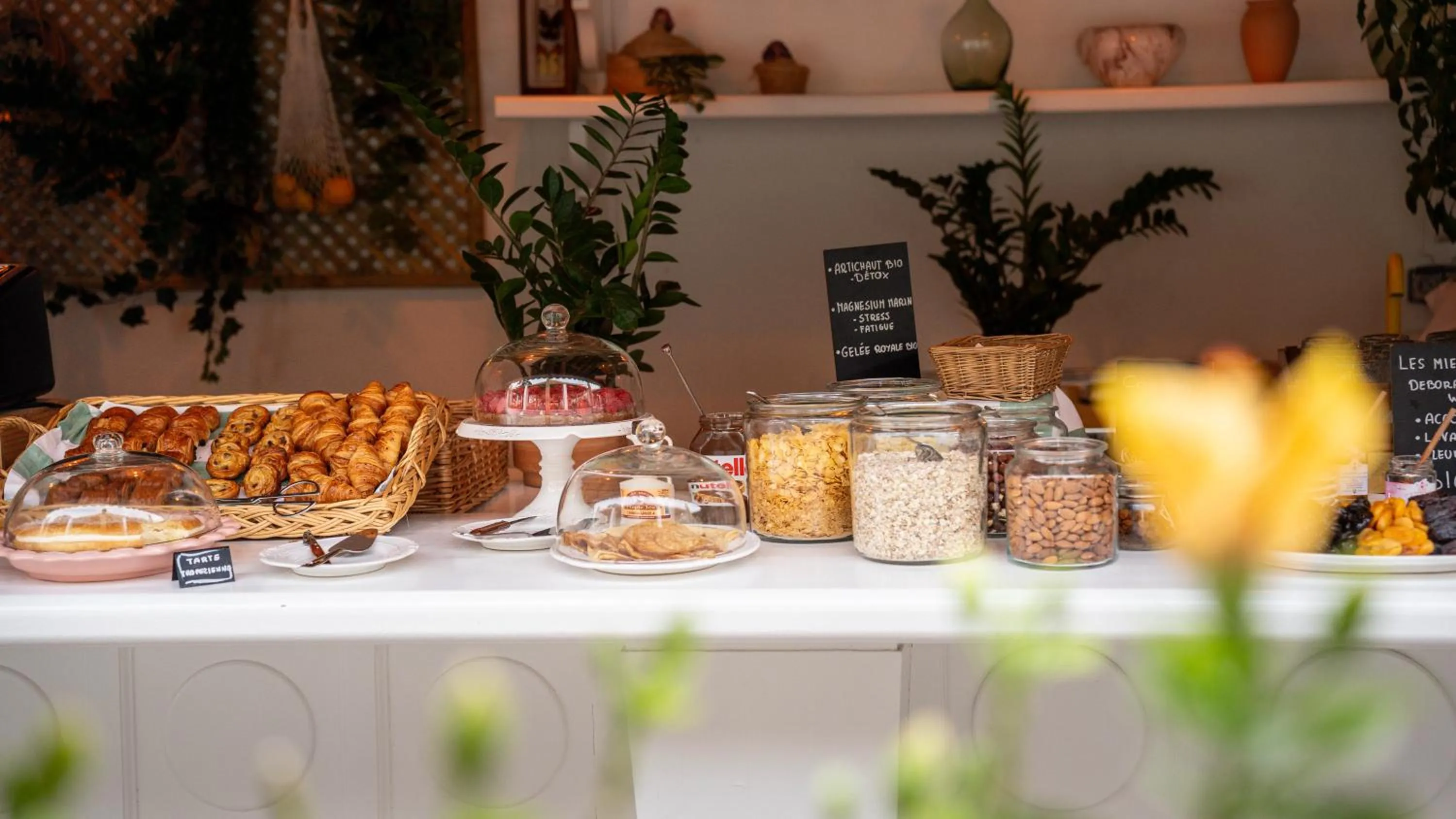 Buffet breakfast in Hôtel La Tartane Saint-Tropez