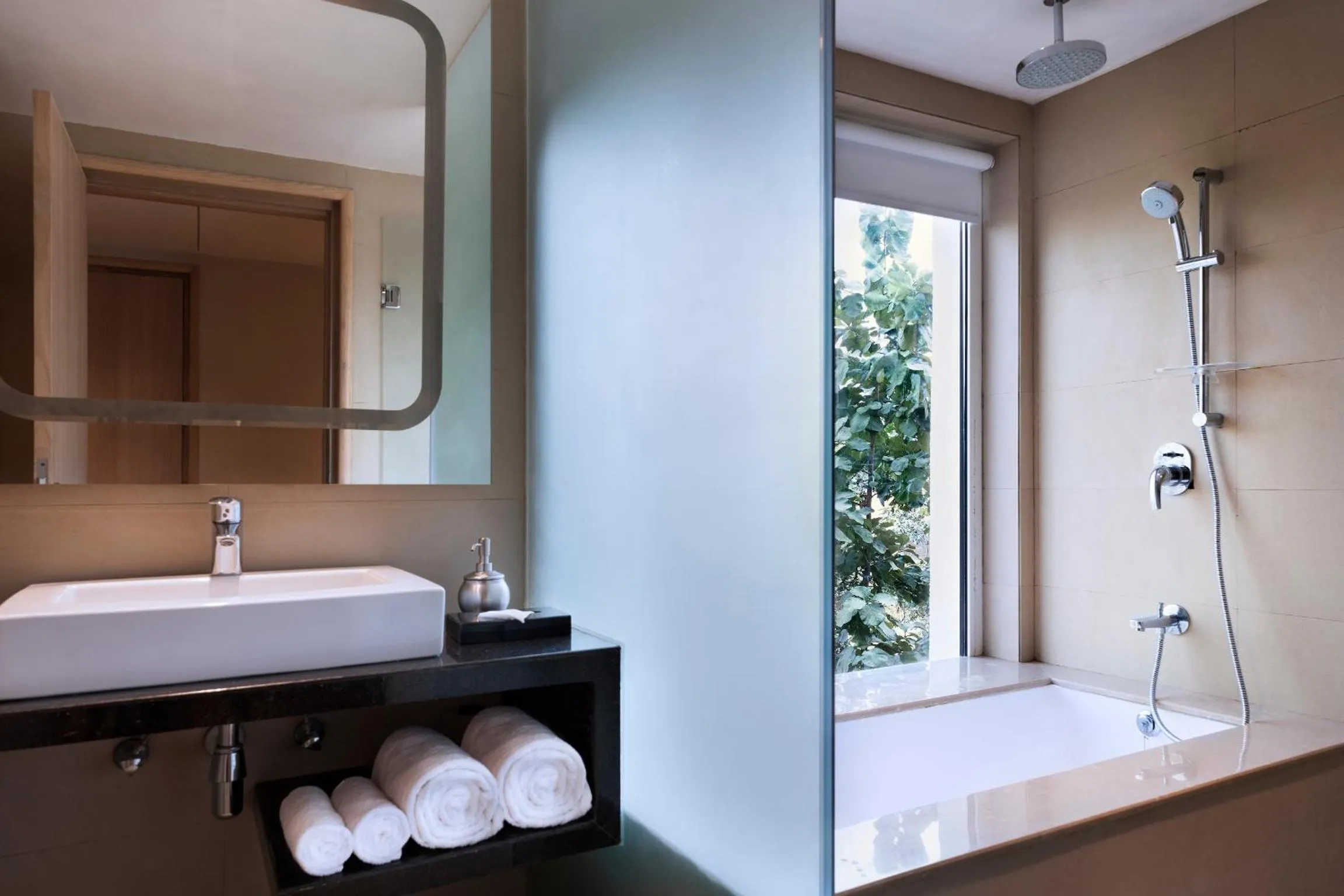 Bathroom in Oaks Bodhgaya