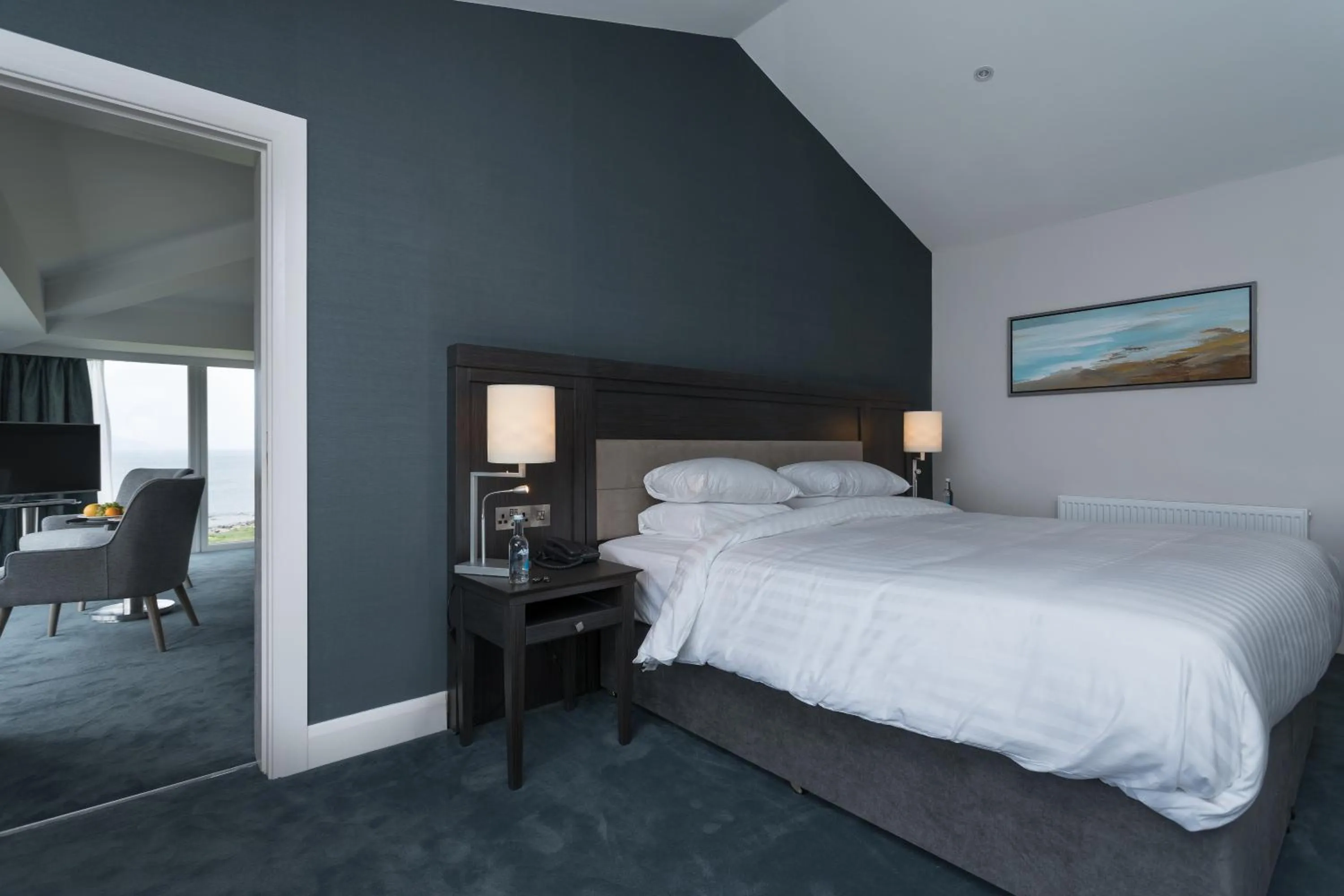 Bedroom, Bed in Connemara Coast Hotel