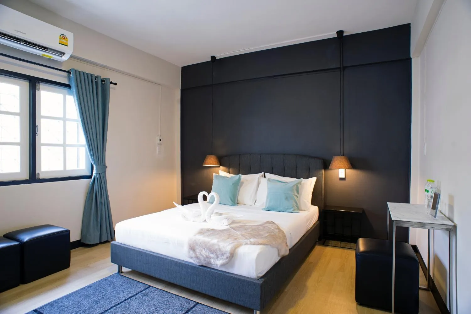 Bedroom, Bed in Neveu Premier Residence : Ratchada