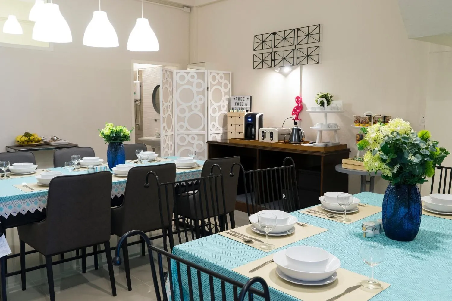 Dining area in Neveu Premier Residence : Ratchada