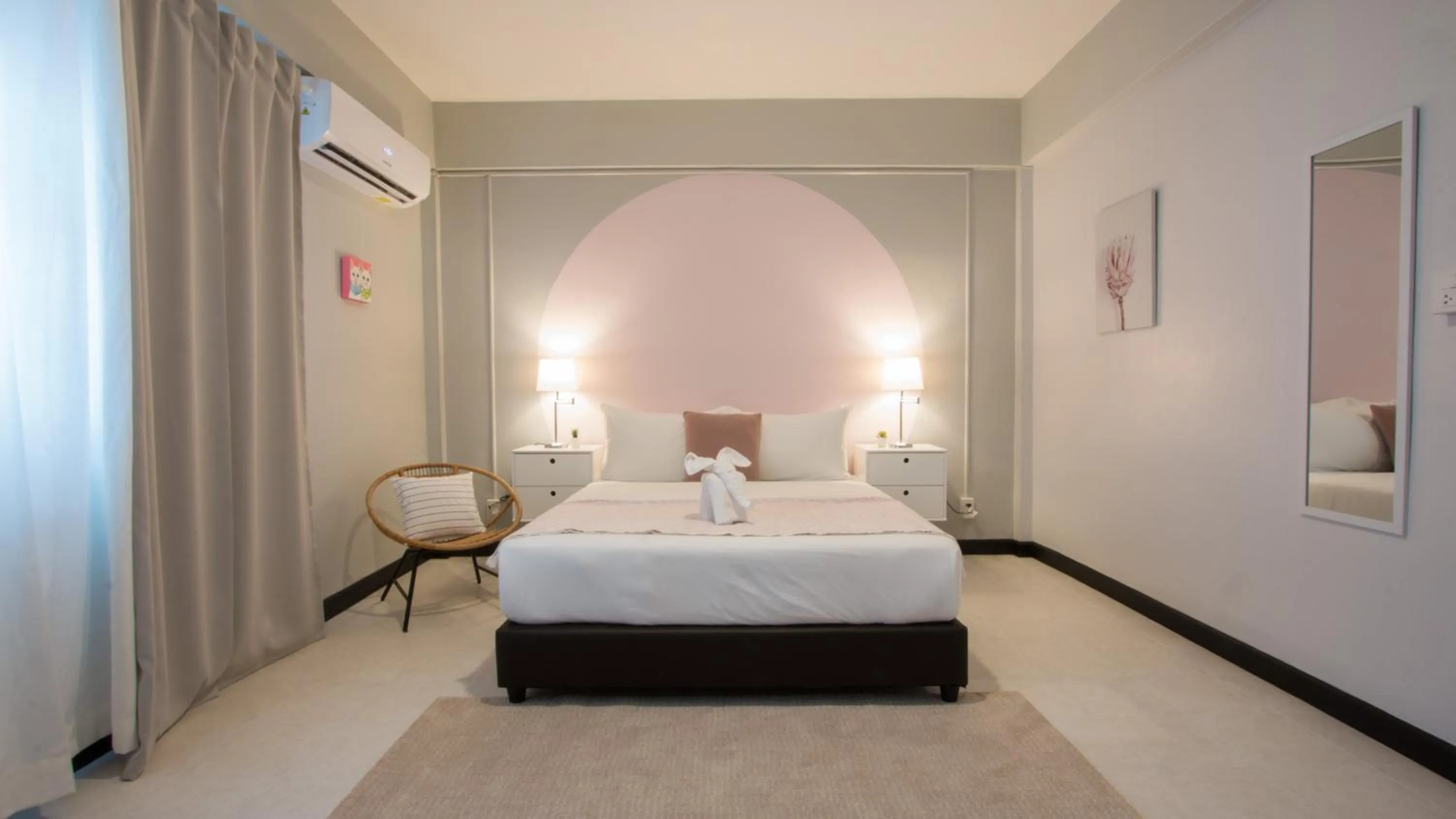 Photo of the whole room, Bed in Neveu Premier Residence : Ratchada