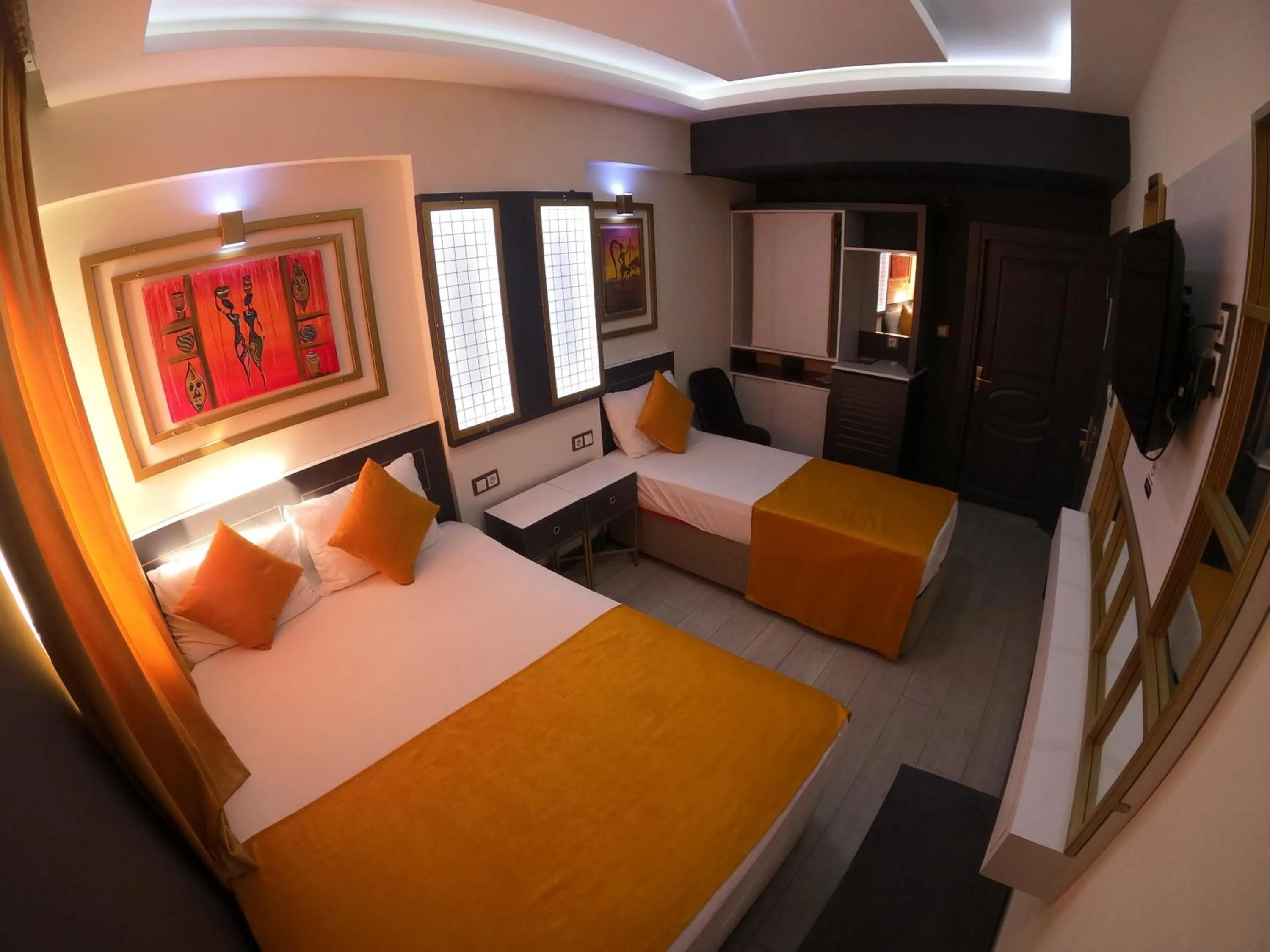 Photo of the whole room, Bed in Exporoyal Hotel