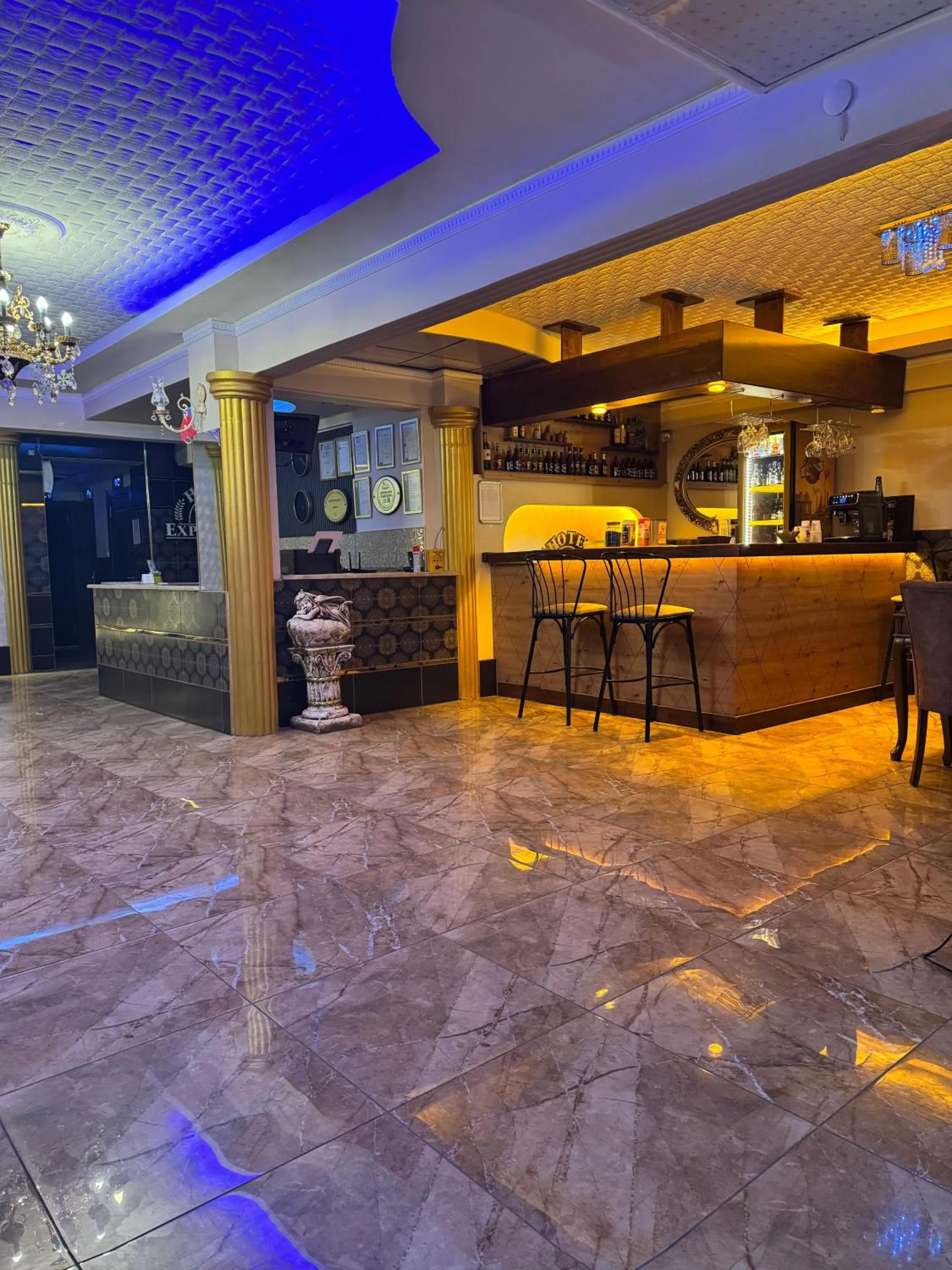 Lounge or bar in Exporoyal Hotel