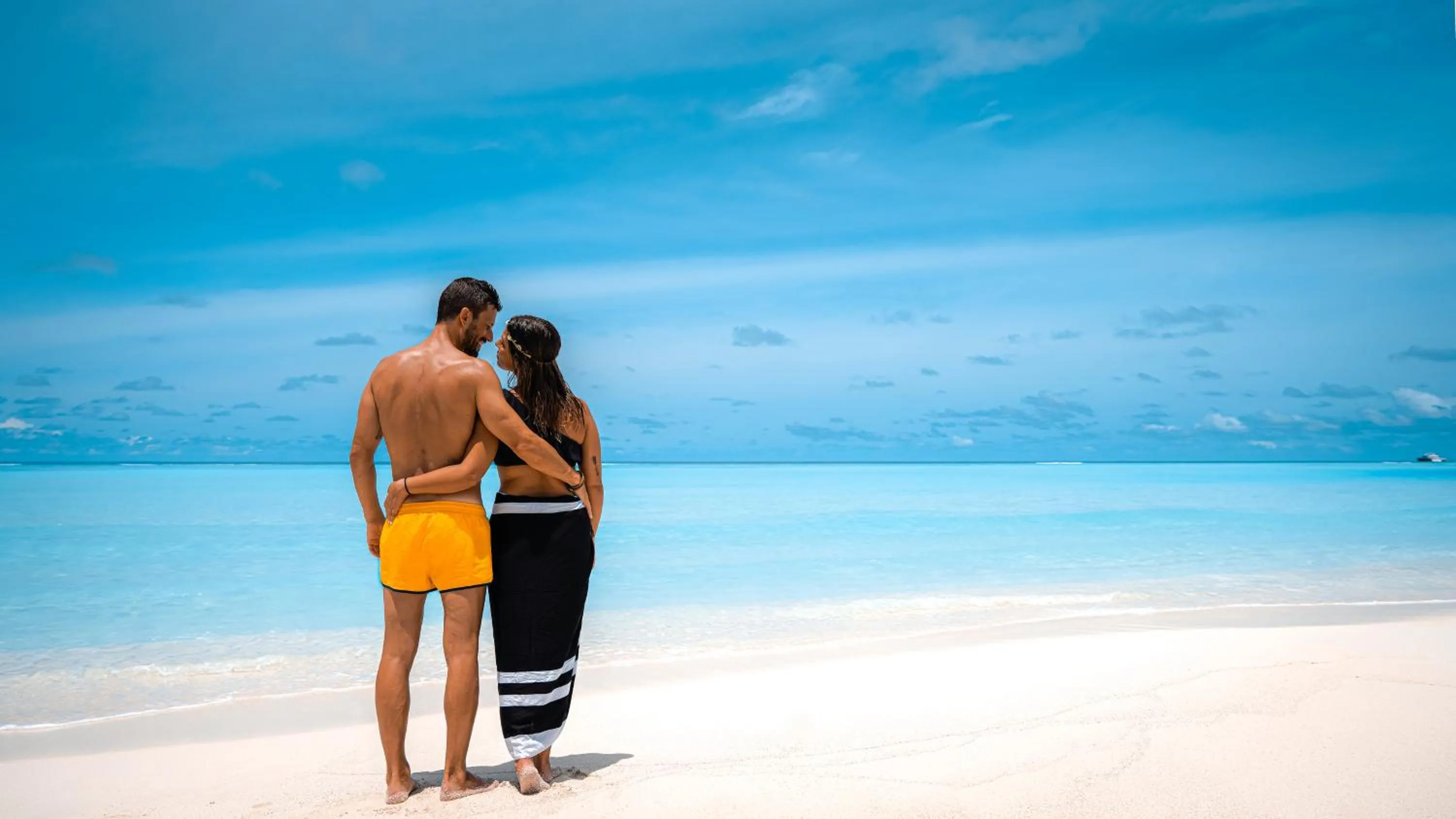 Activities in Shallow Lagoon Rasdhoo