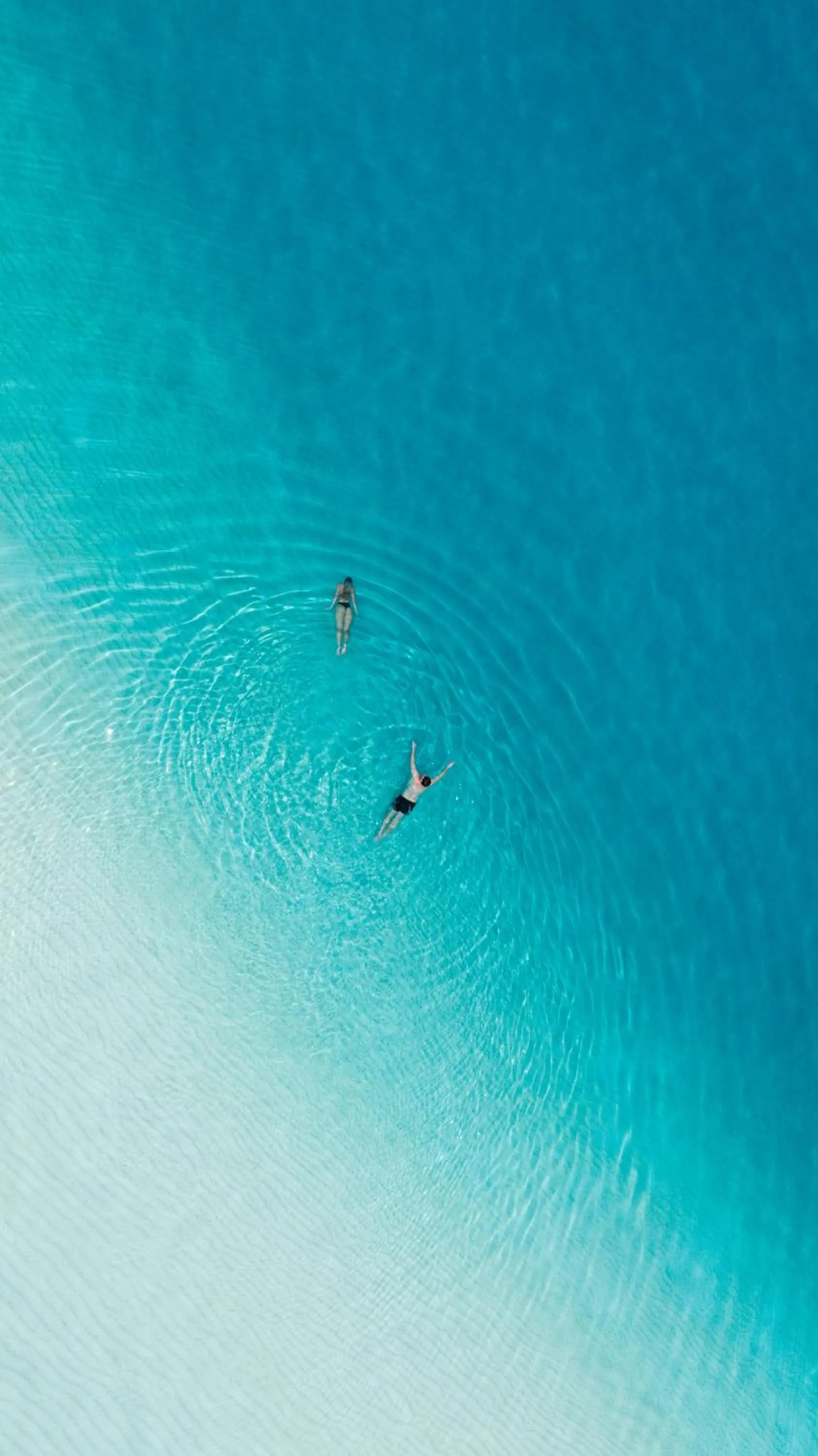 Activities in Shallow Lagoon Rasdhoo