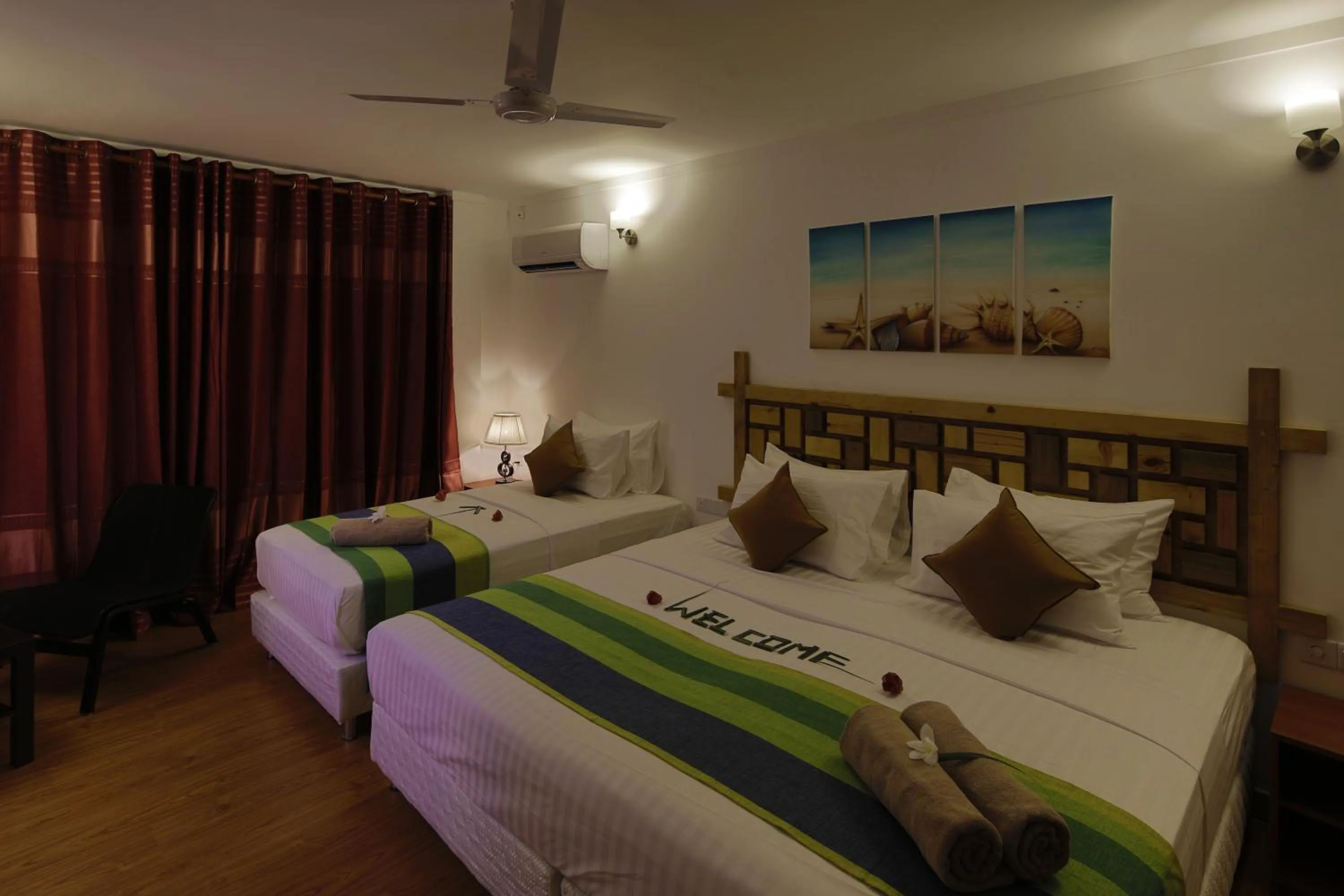 Bedroom, Bed in Shallow Lagoon Rasdhoo