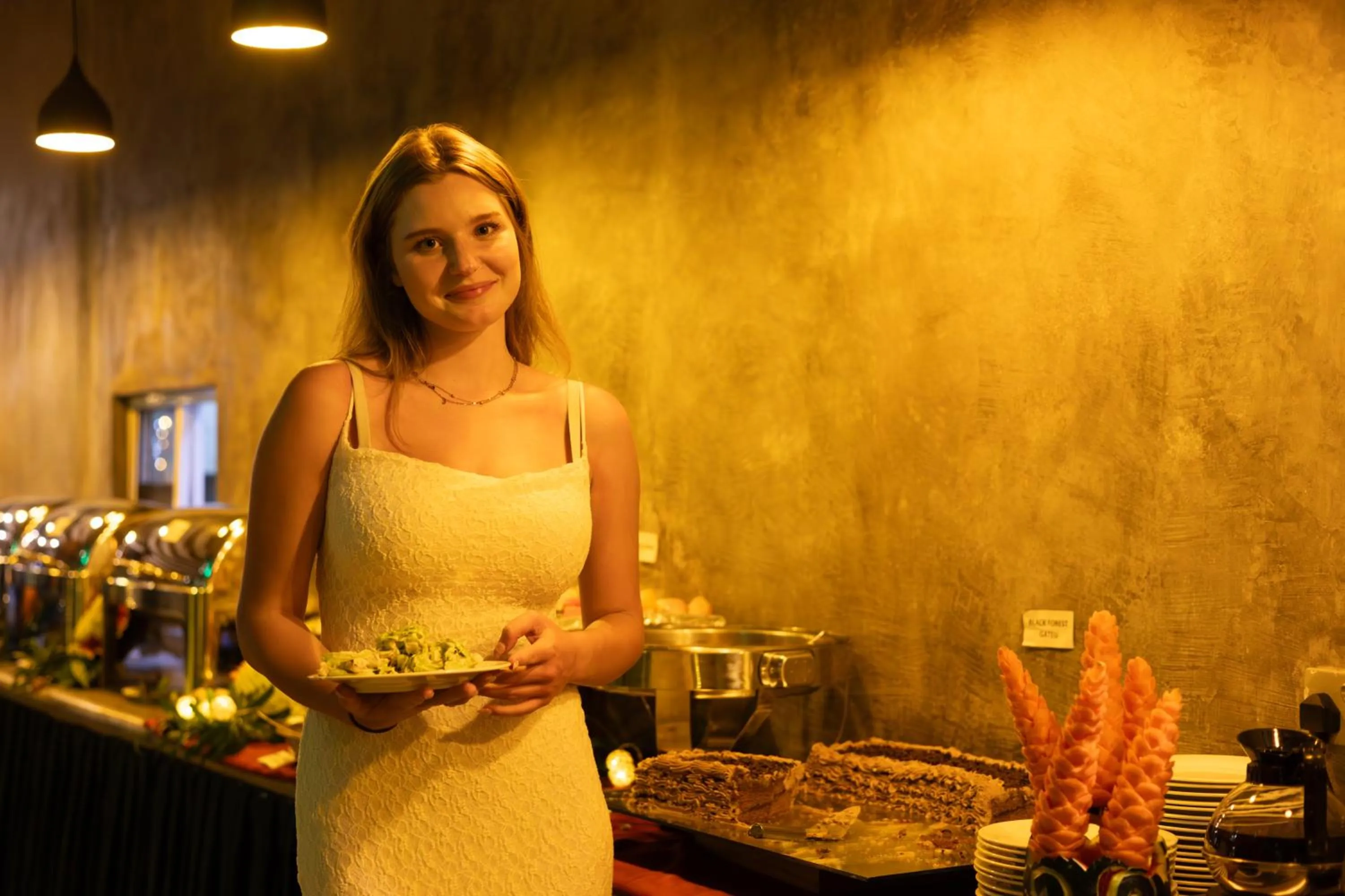 Buffet breakfast in Shallow Lagoon Rasdhoo