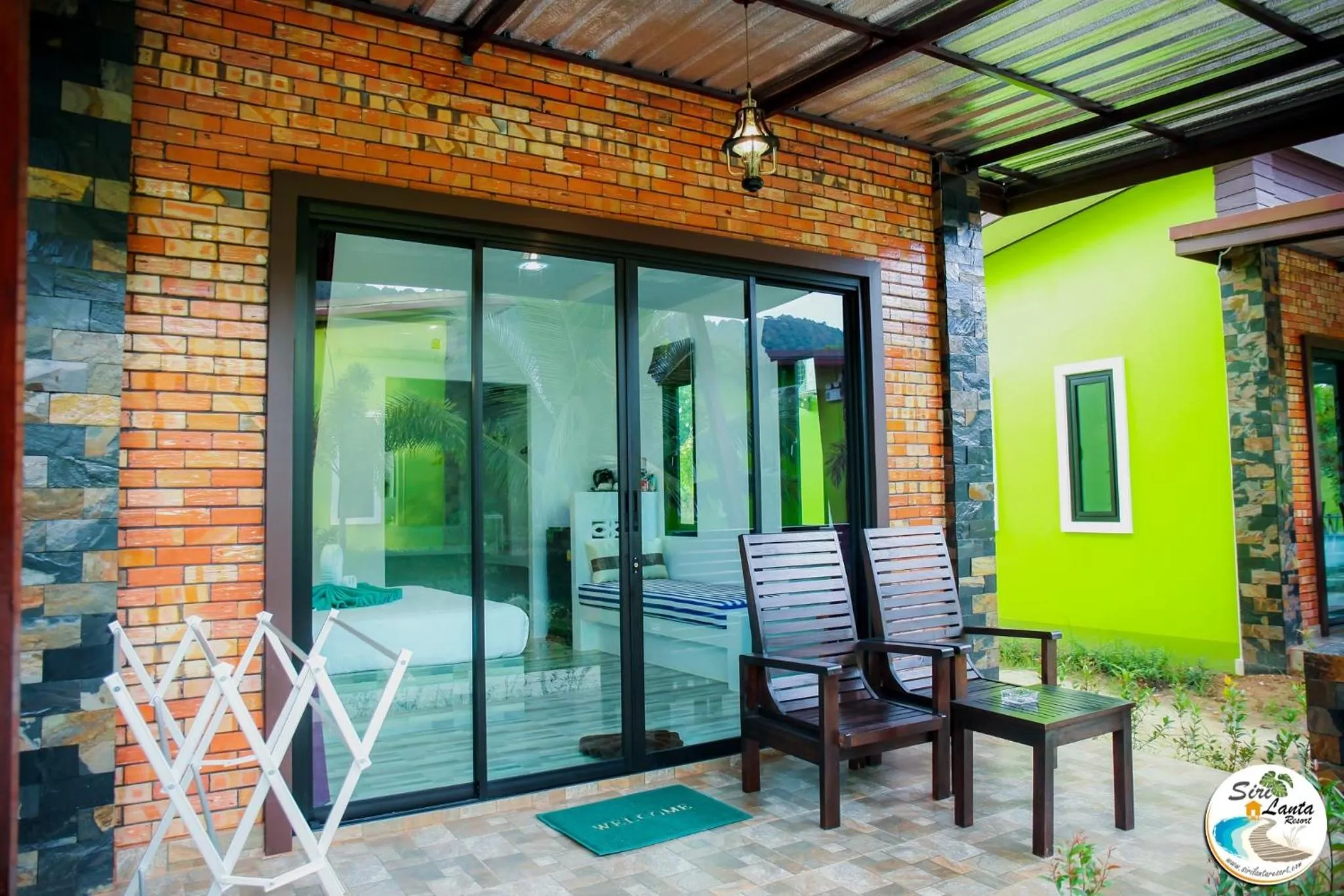 Photo of the whole room in Siri Lanta Resort