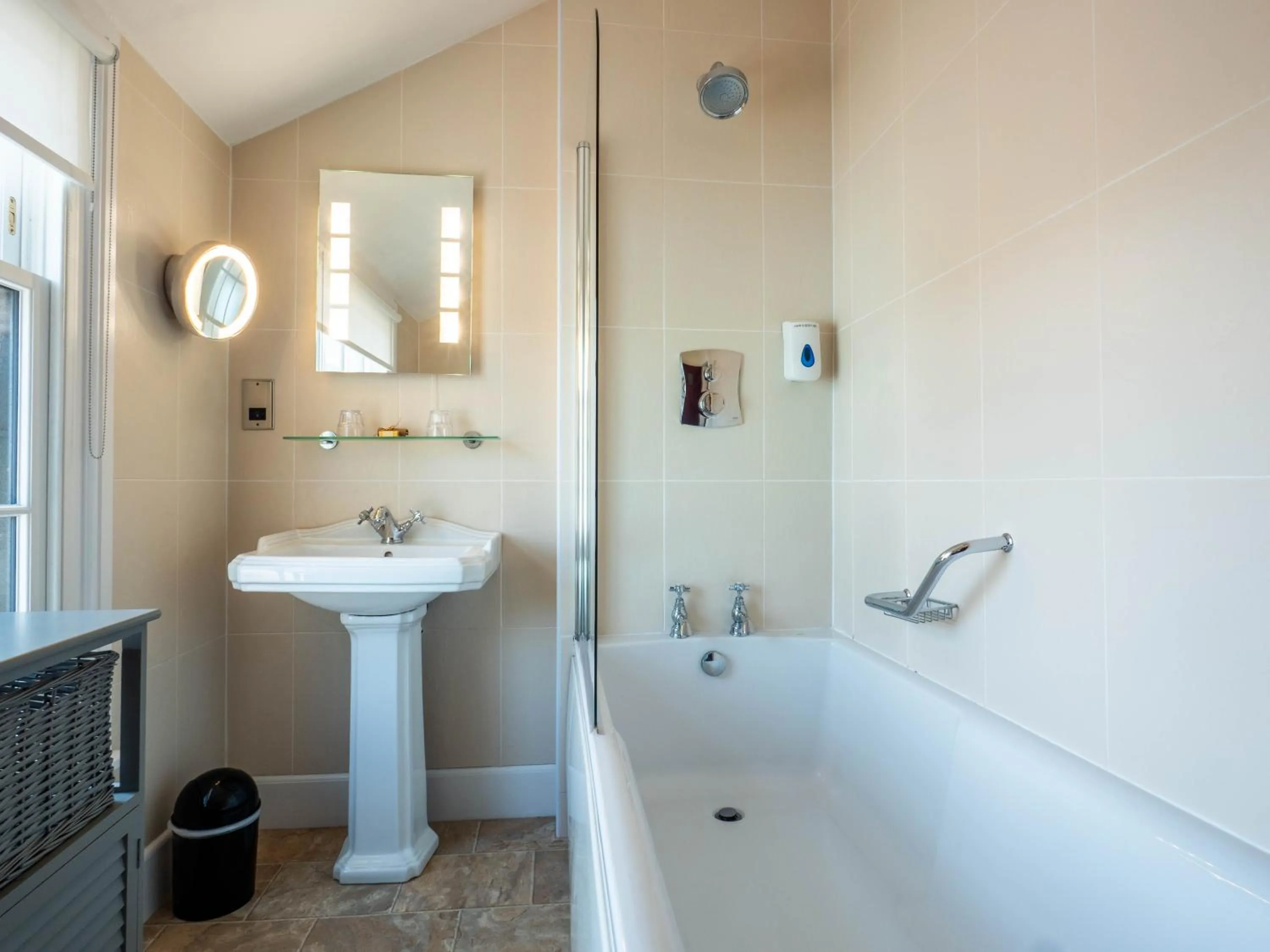 Bathroom in The Black Boy Inn