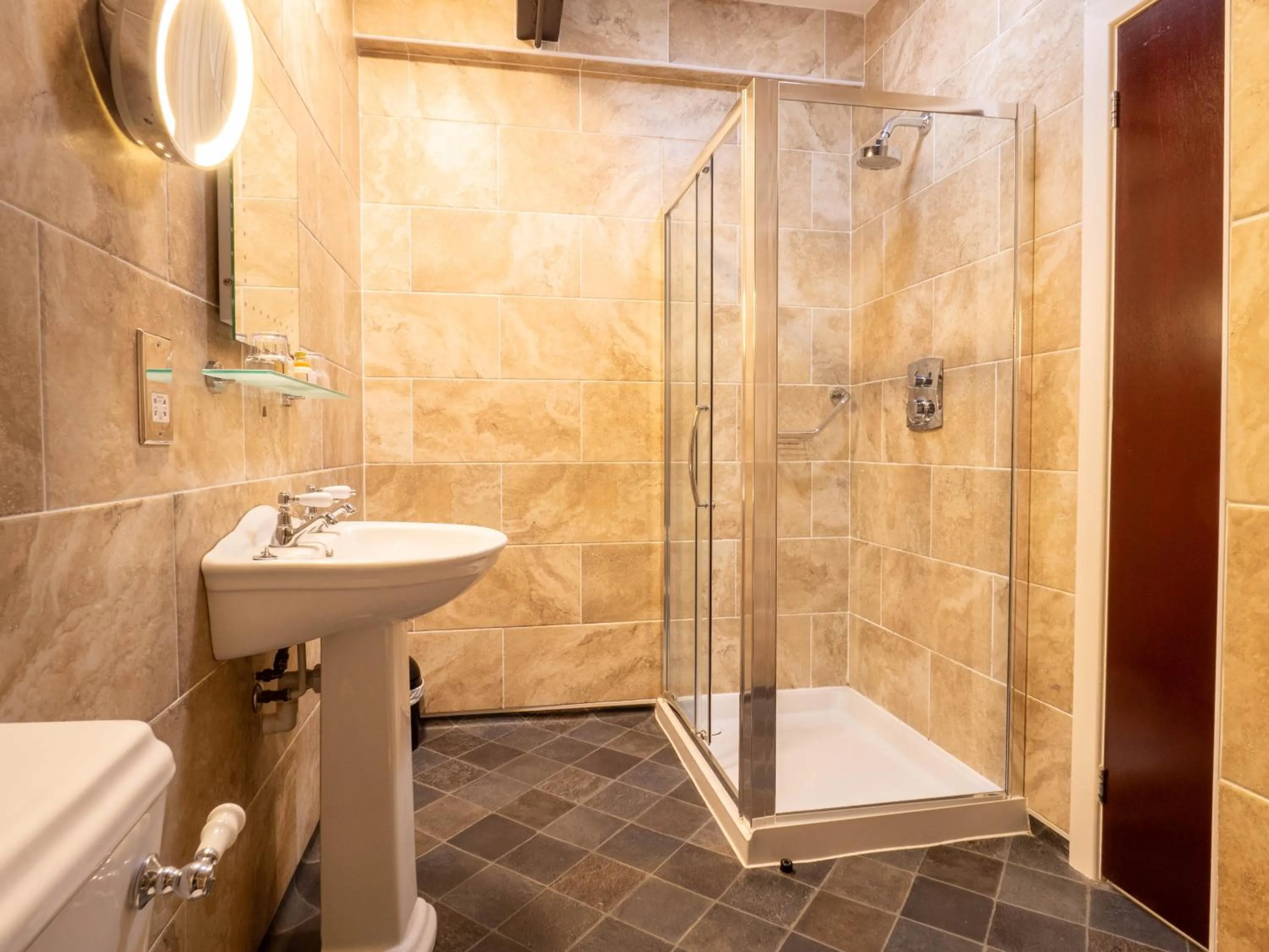 Bathroom in The Black Boy Inn