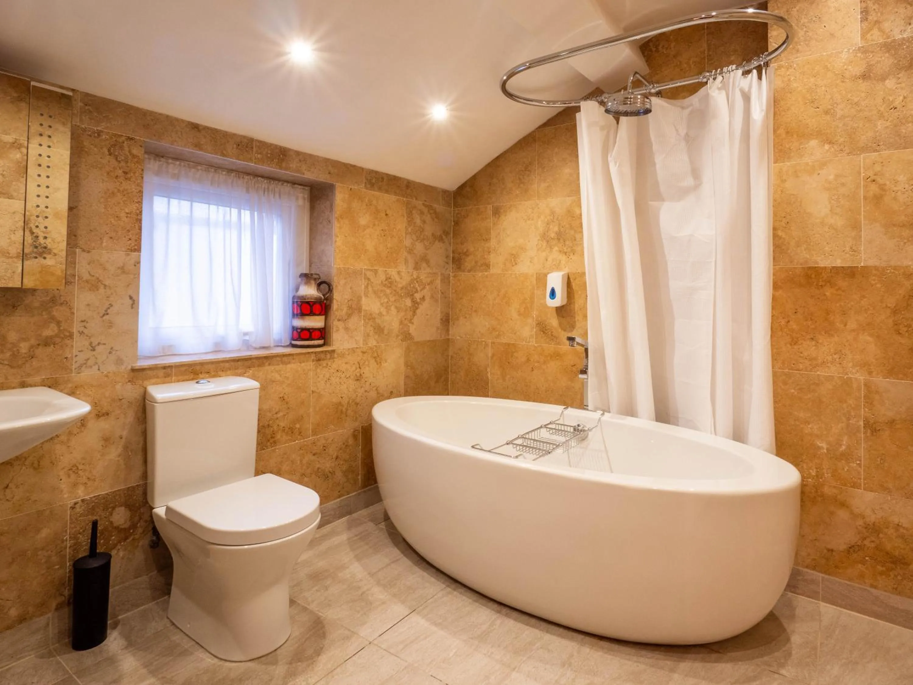 Bathroom in The Black Boy Inn