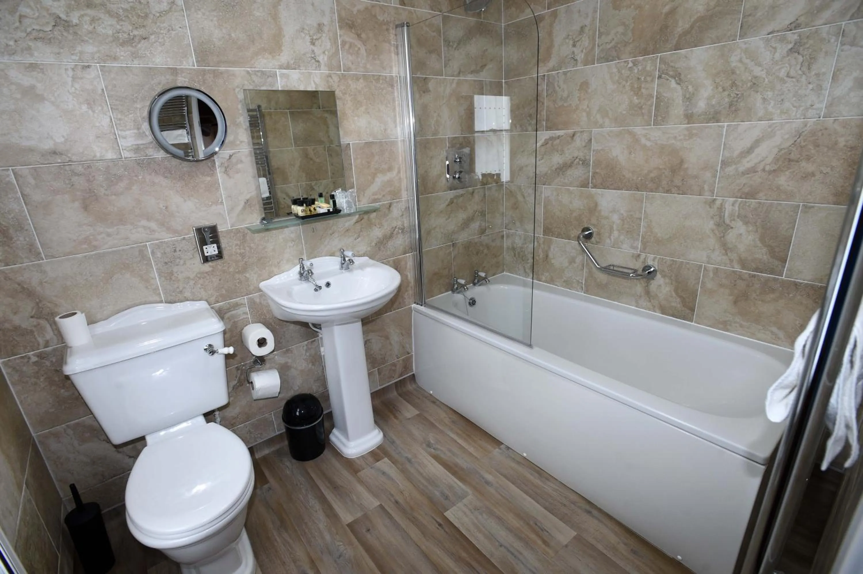 Toilet in The Black Boy Inn