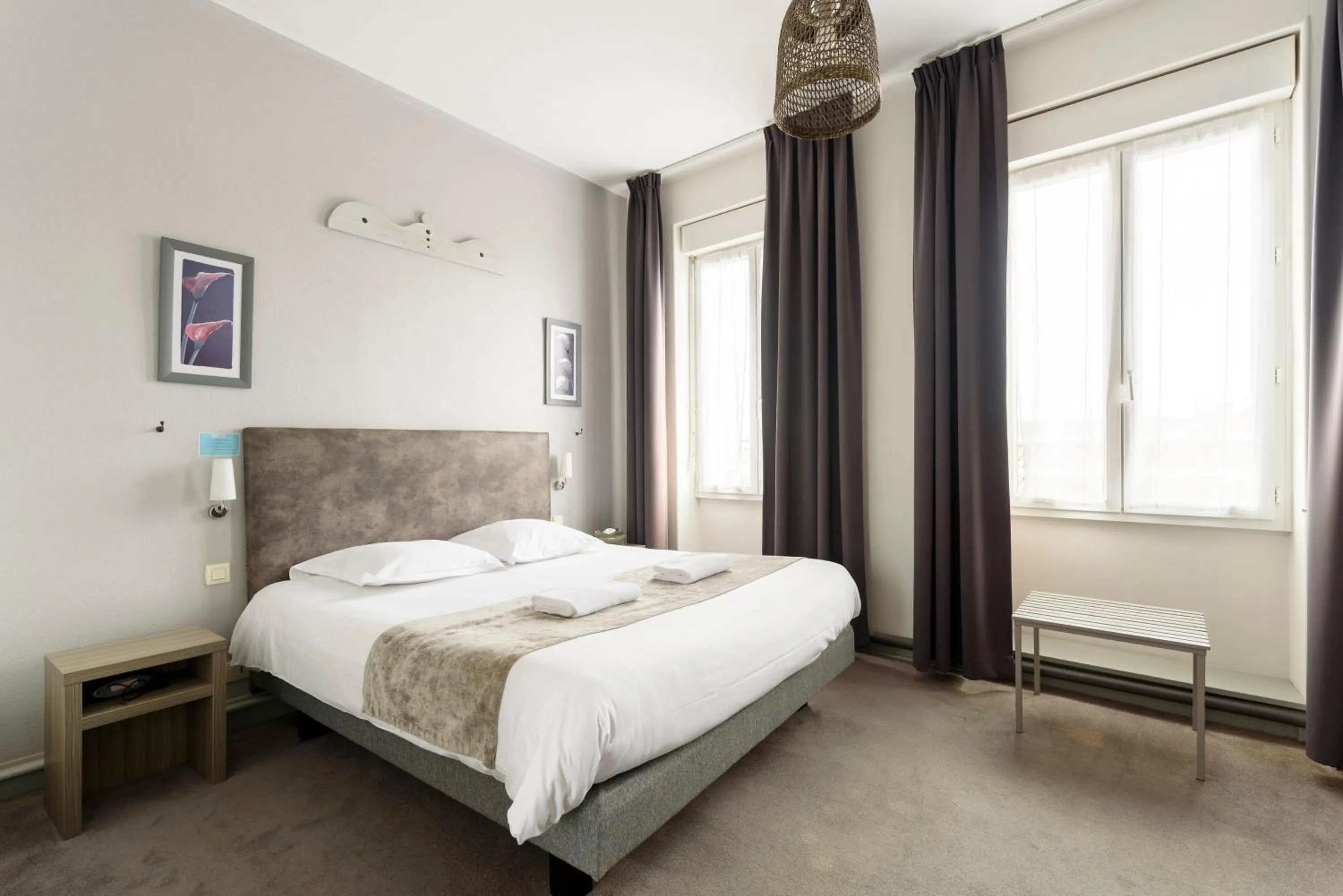 Bed in Cit' Hotel de France