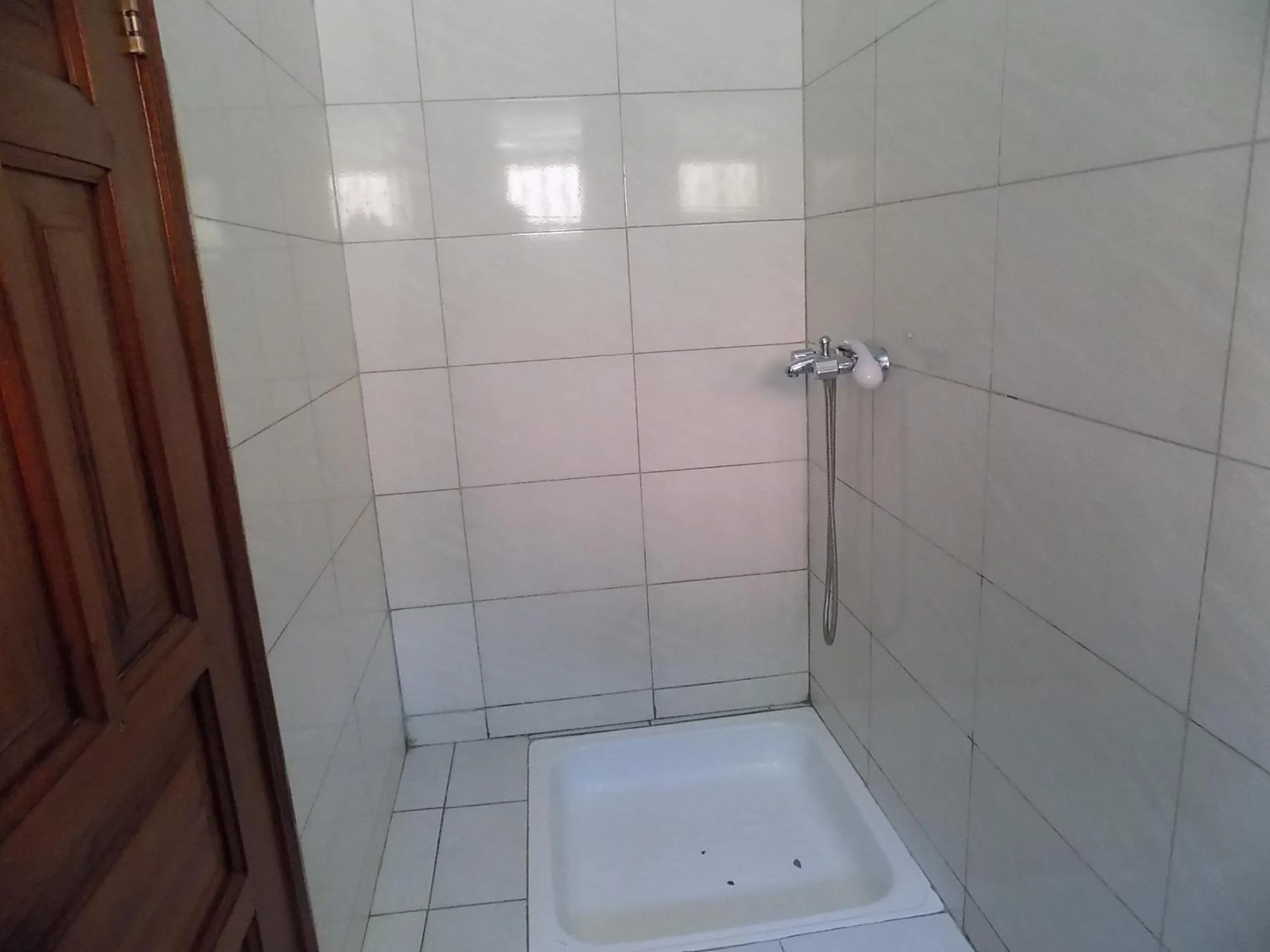 Shower in Etana Motel Kampala