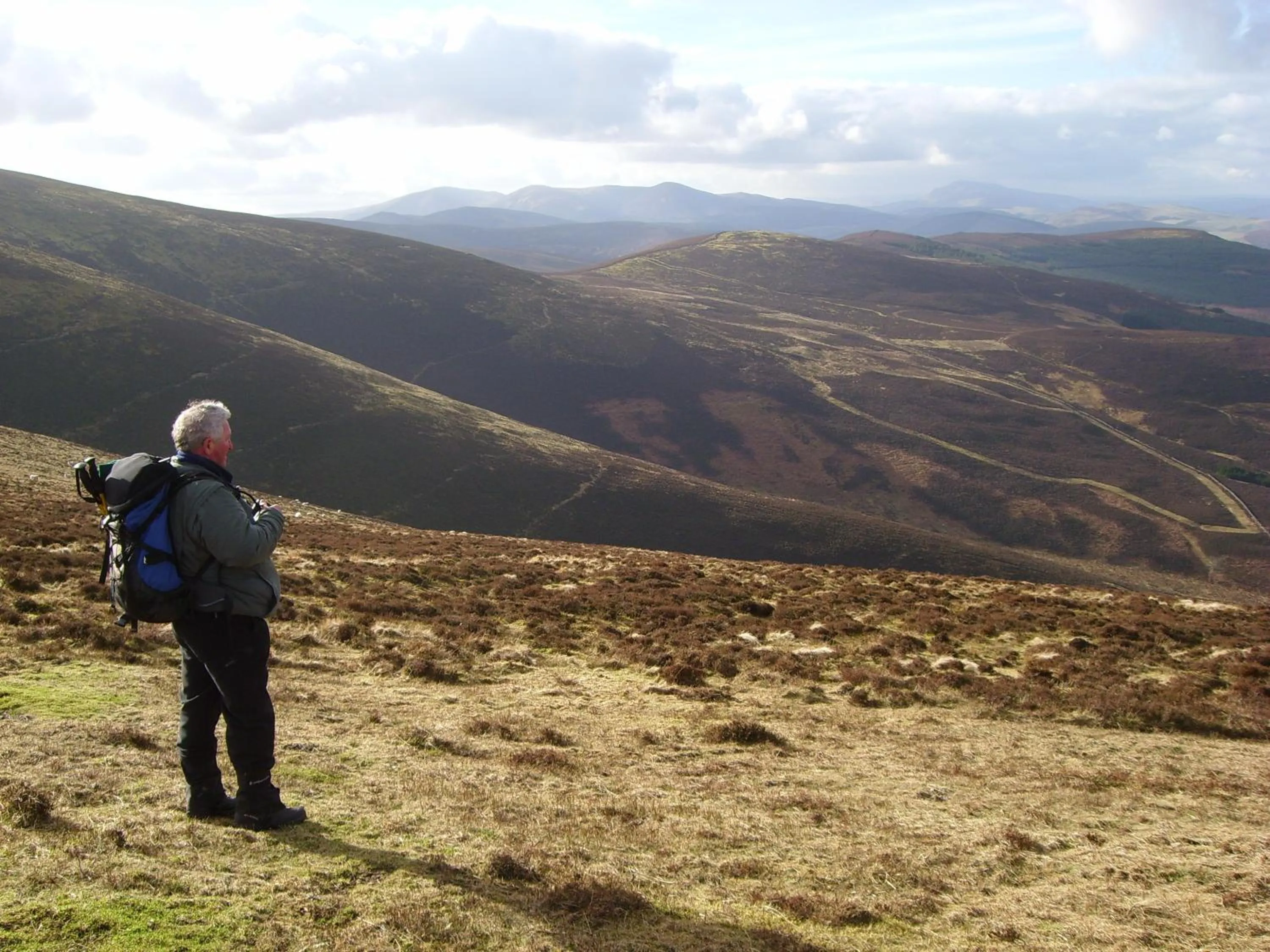 Hiking in Annandale Arms Hotel