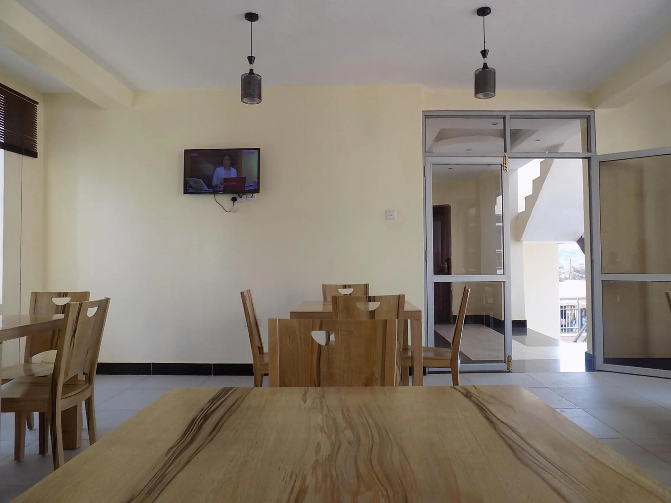 Restaurant/places to eat in Remmings Hotel Kampala