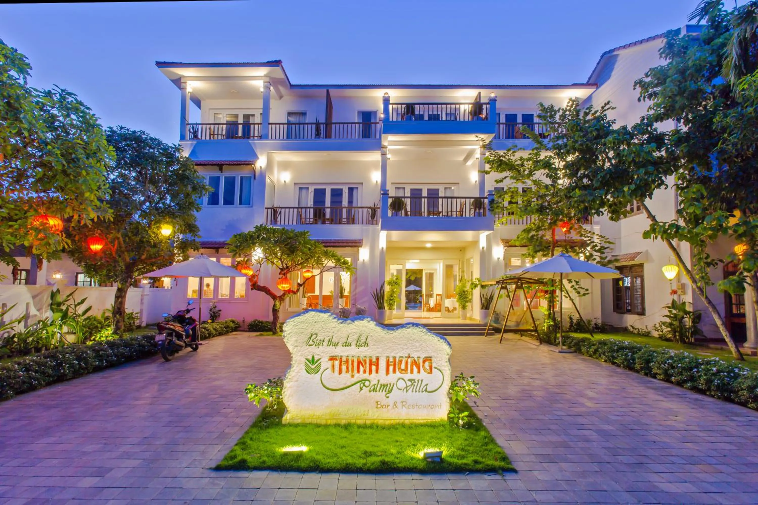 Facade/entrance in Hoi An Palmy Villa