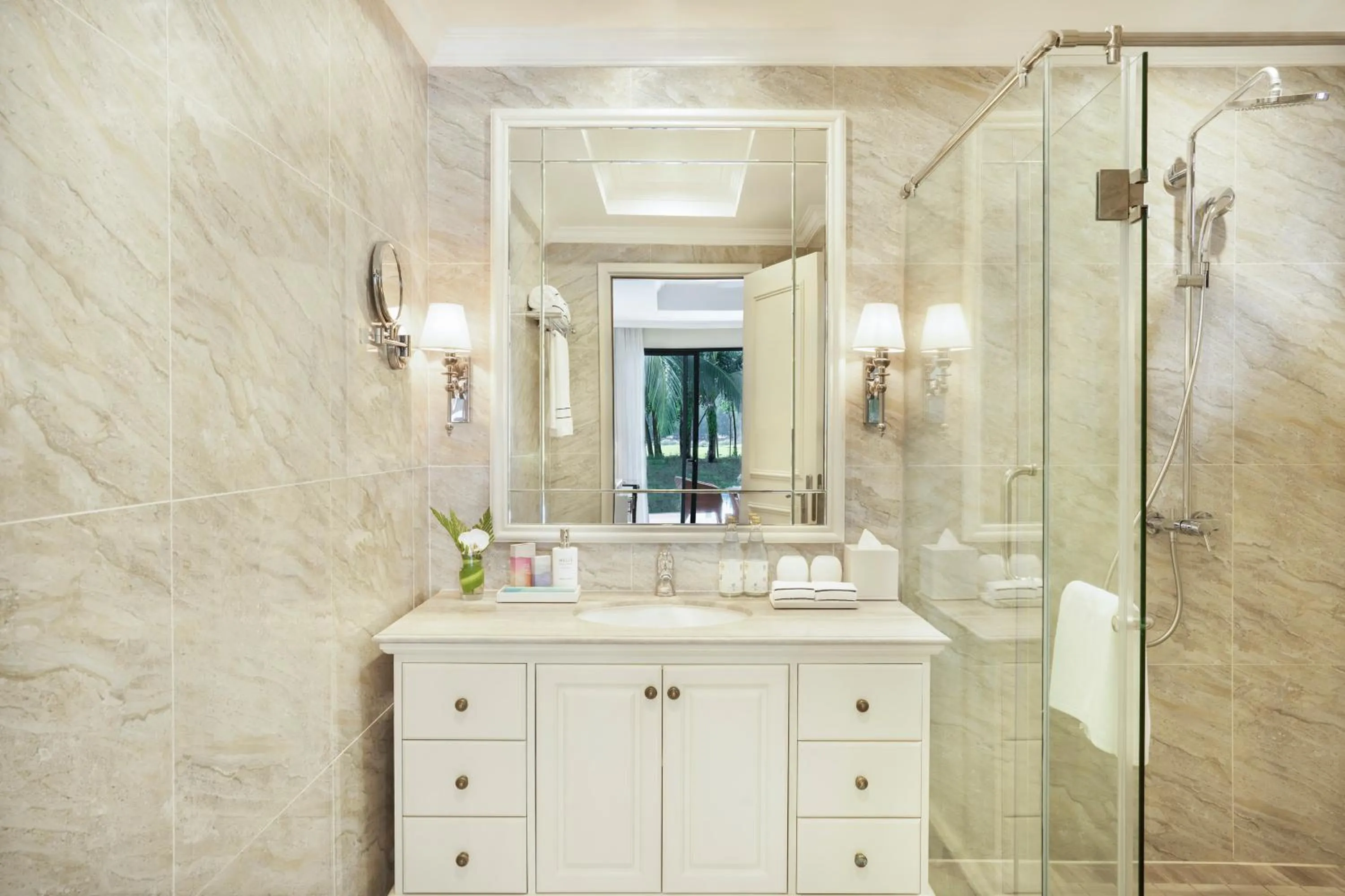 Bathroom in Melia Vinpearl Phu Quoc