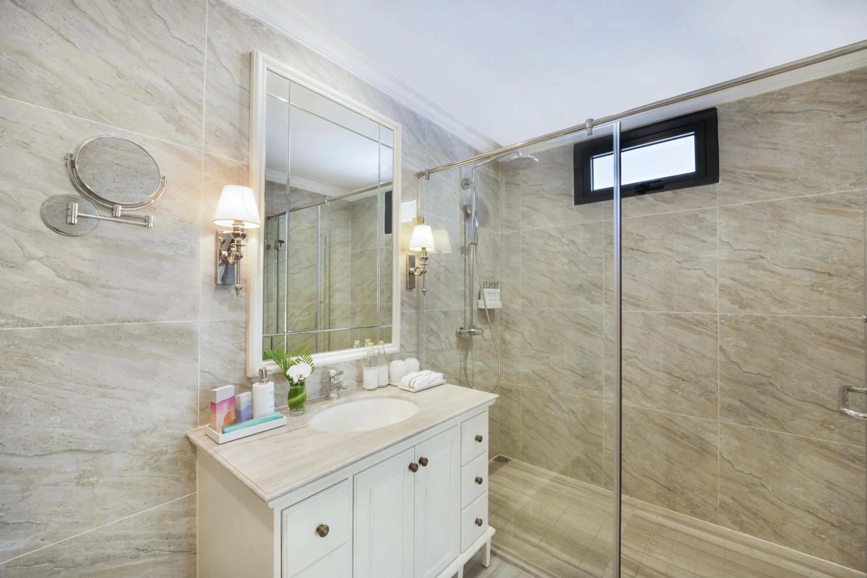 Bathroom in Melia Vinpearl Phu Quoc