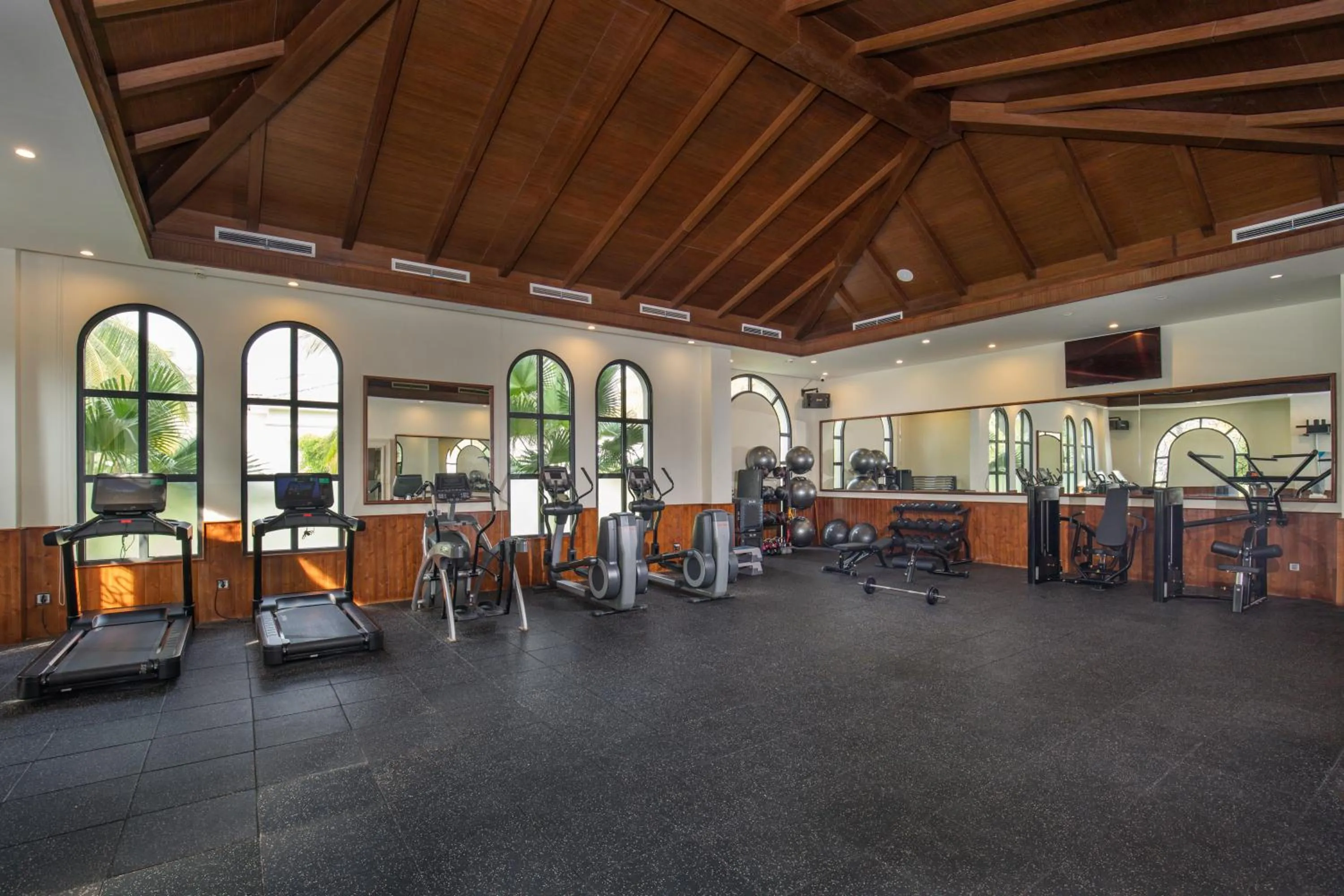 Fitness centre/facilities in Melia Vinpearl Phu Quoc