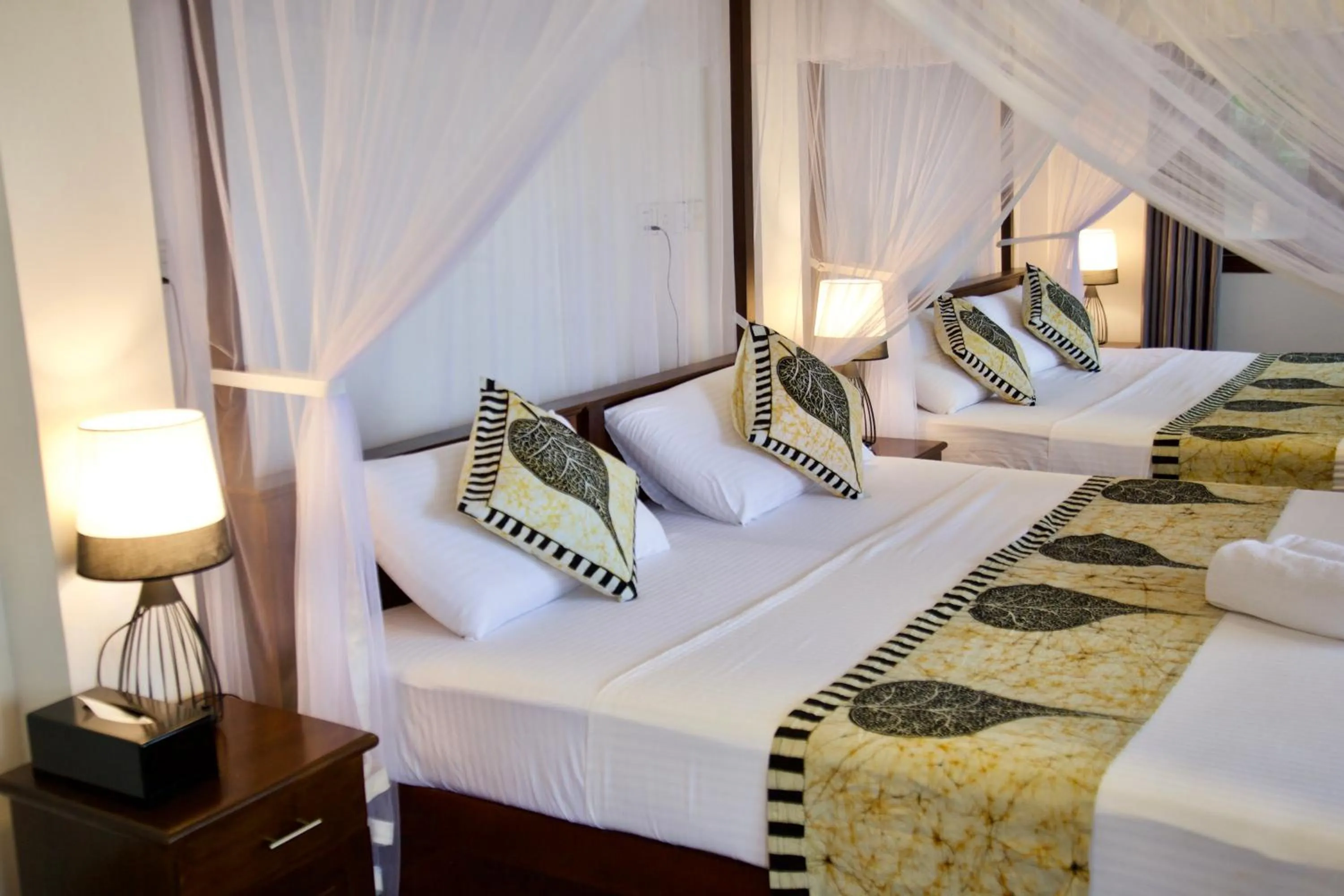 Bed in Glamour Mirissa