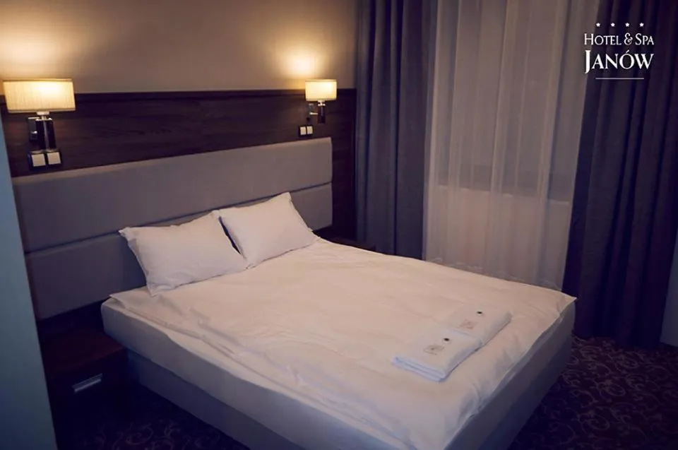 Bed in Hotel Janów