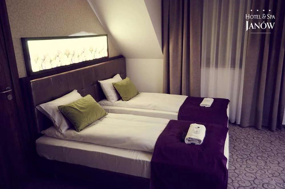 Bed in Hotel Janów