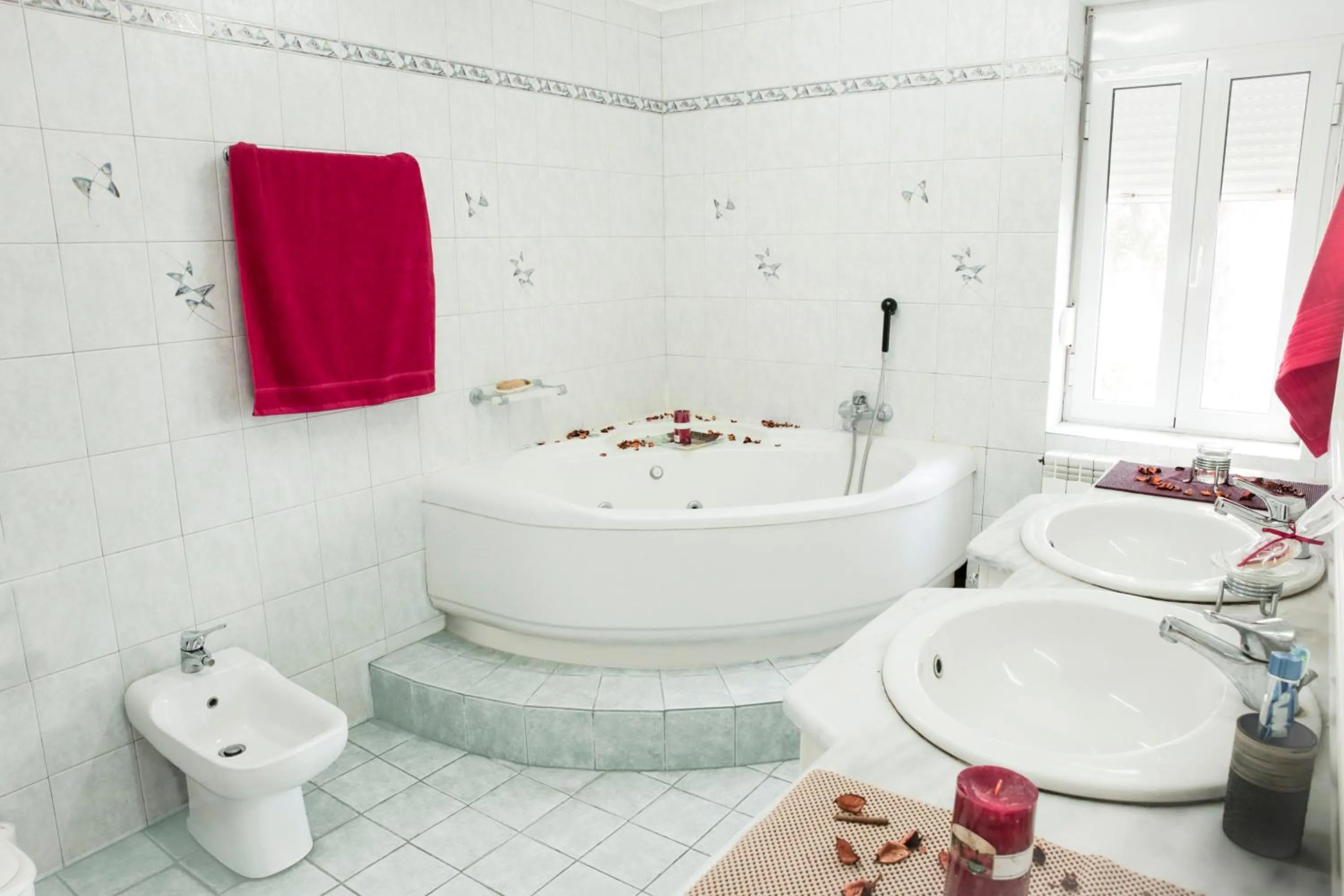 Hot Tub in Villa Sea View