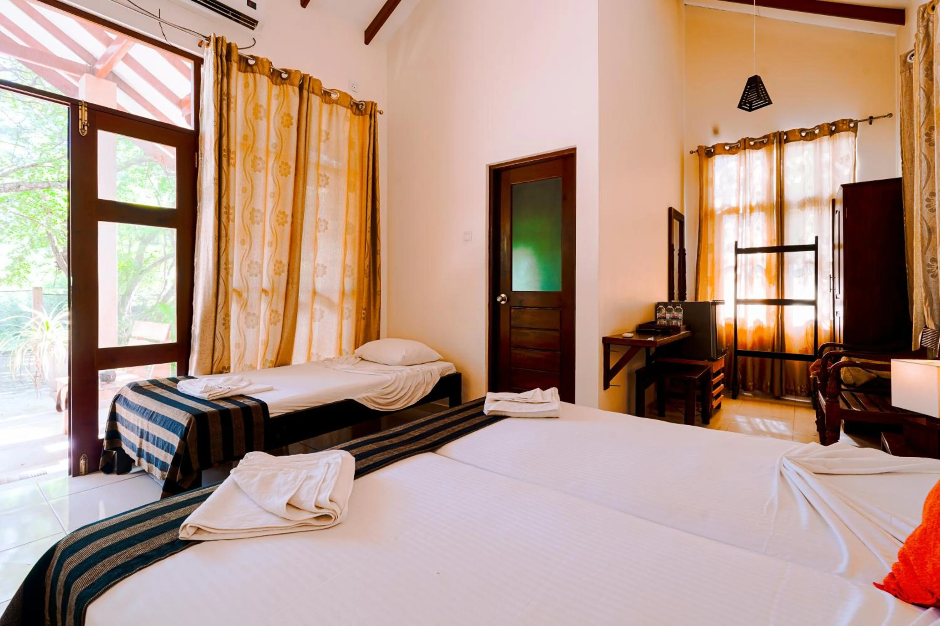 Bed in Safari Lodge Yala