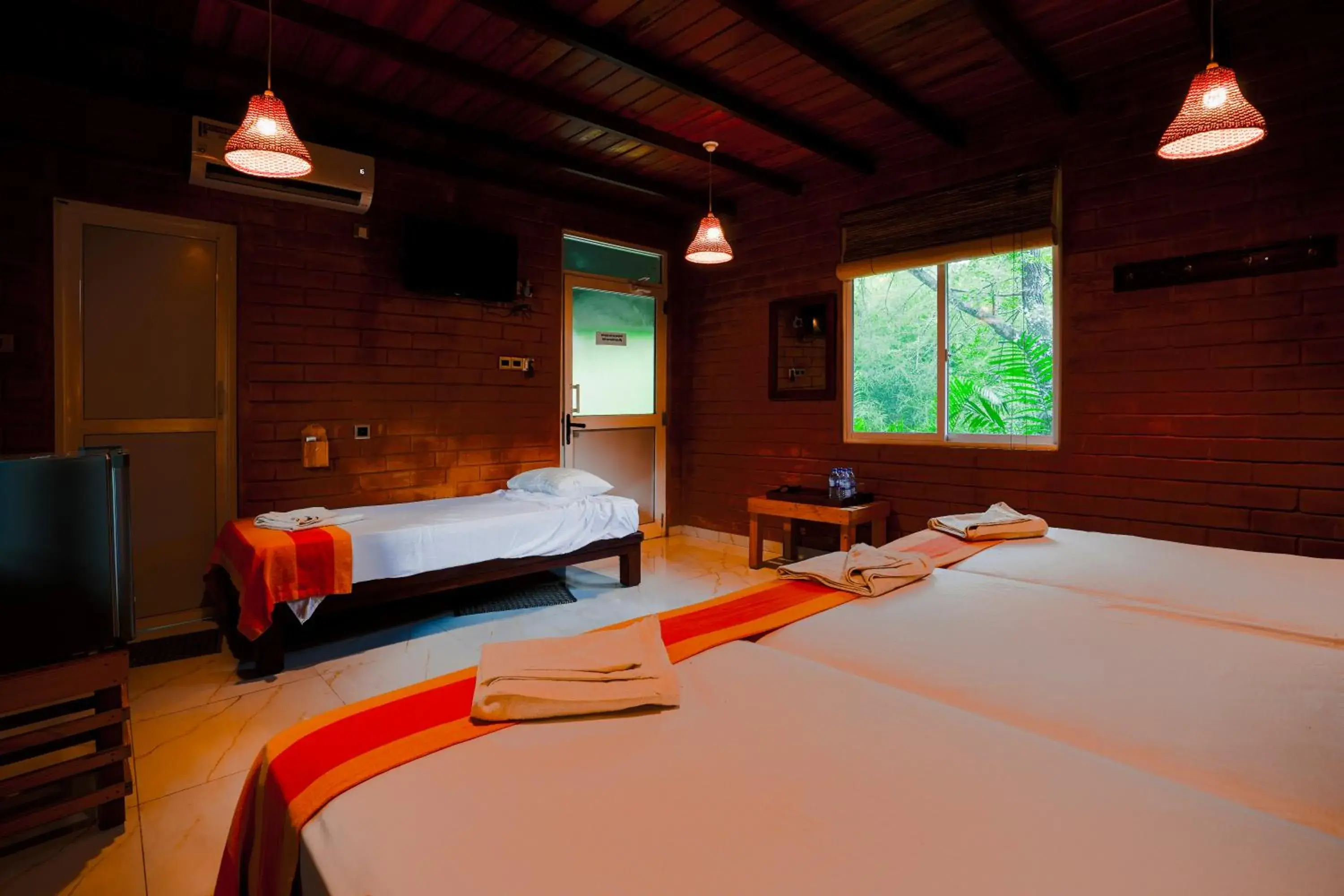 Deluxe Family Room in Safari Lodge Yala Deluxe Family Room in Safari Lodge Yala