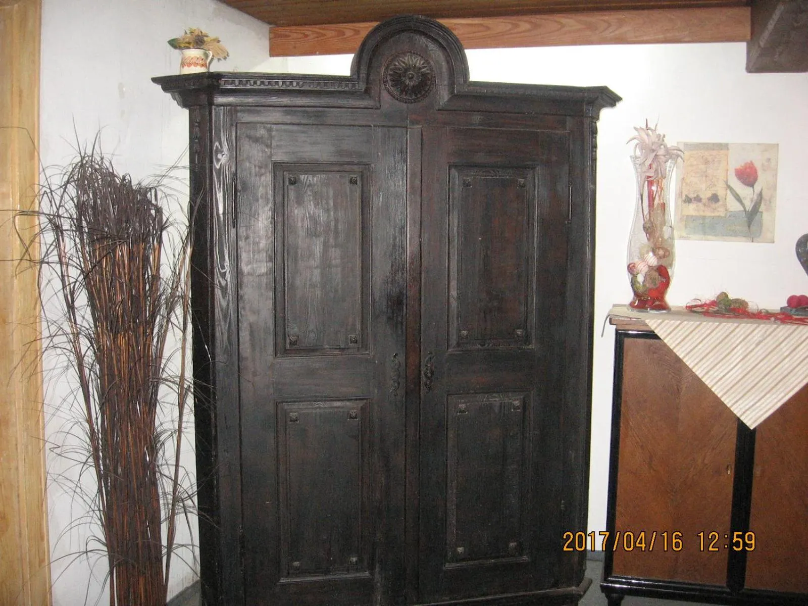 Decorative detail in Alte Poststation Goldener Hirsch