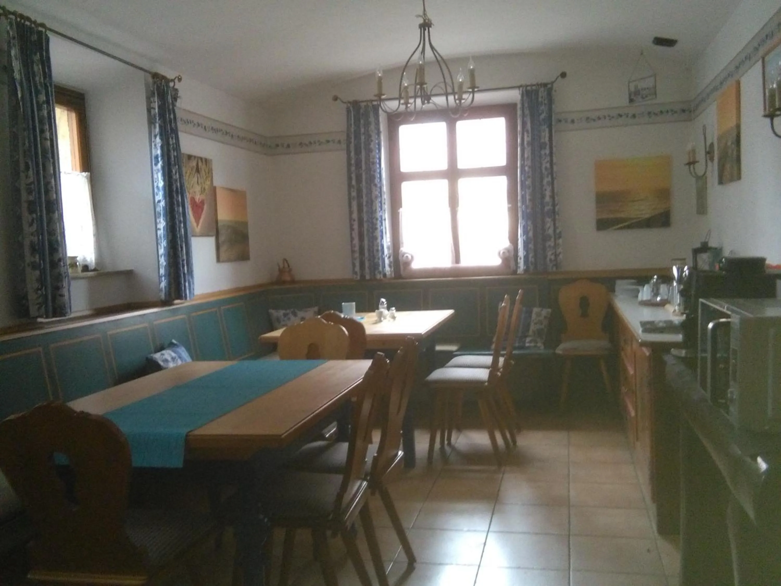 Breakfast in Alte Poststation Goldener Hirsch