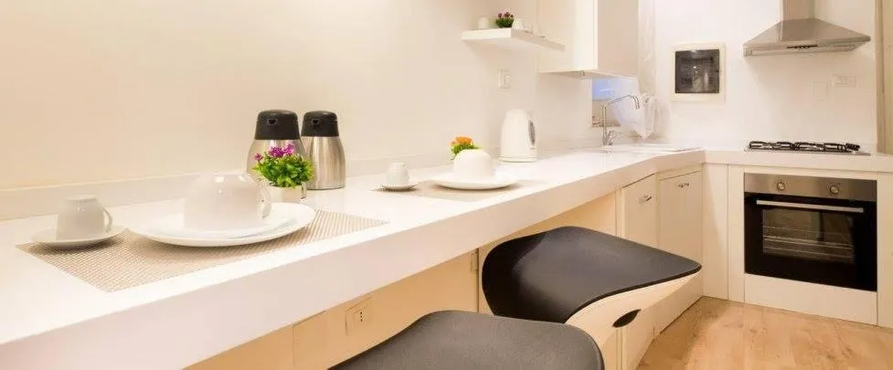 Kitchen or kitchenette in Dante 58