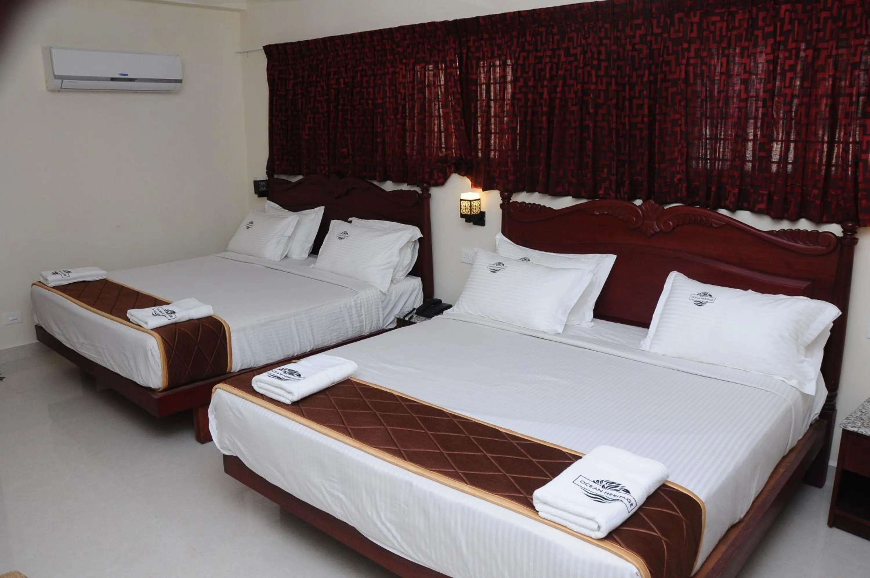 Bed in Hotel Ocean Heritage