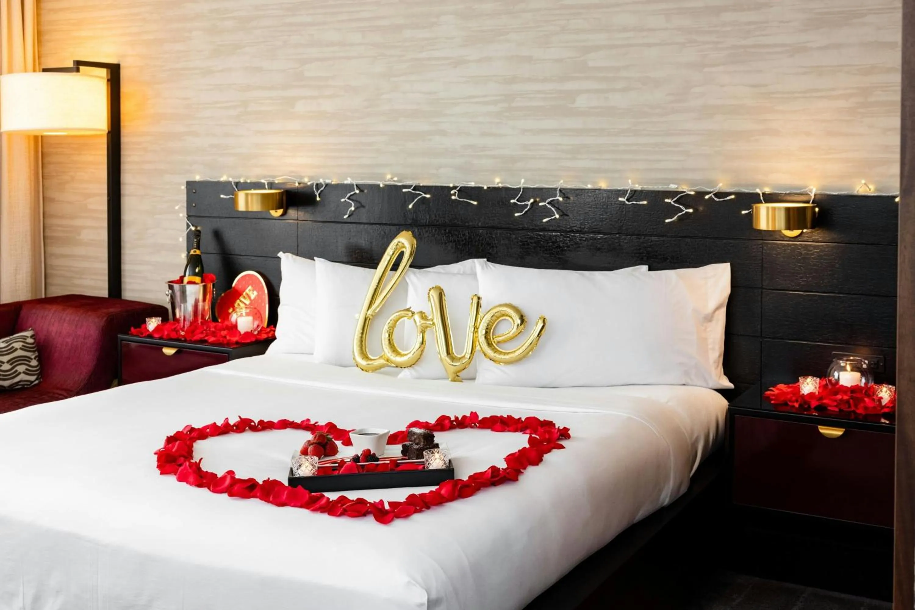 Photo of the whole room, Bed in Renaissance Dallas at Plano Legacy West Hotel