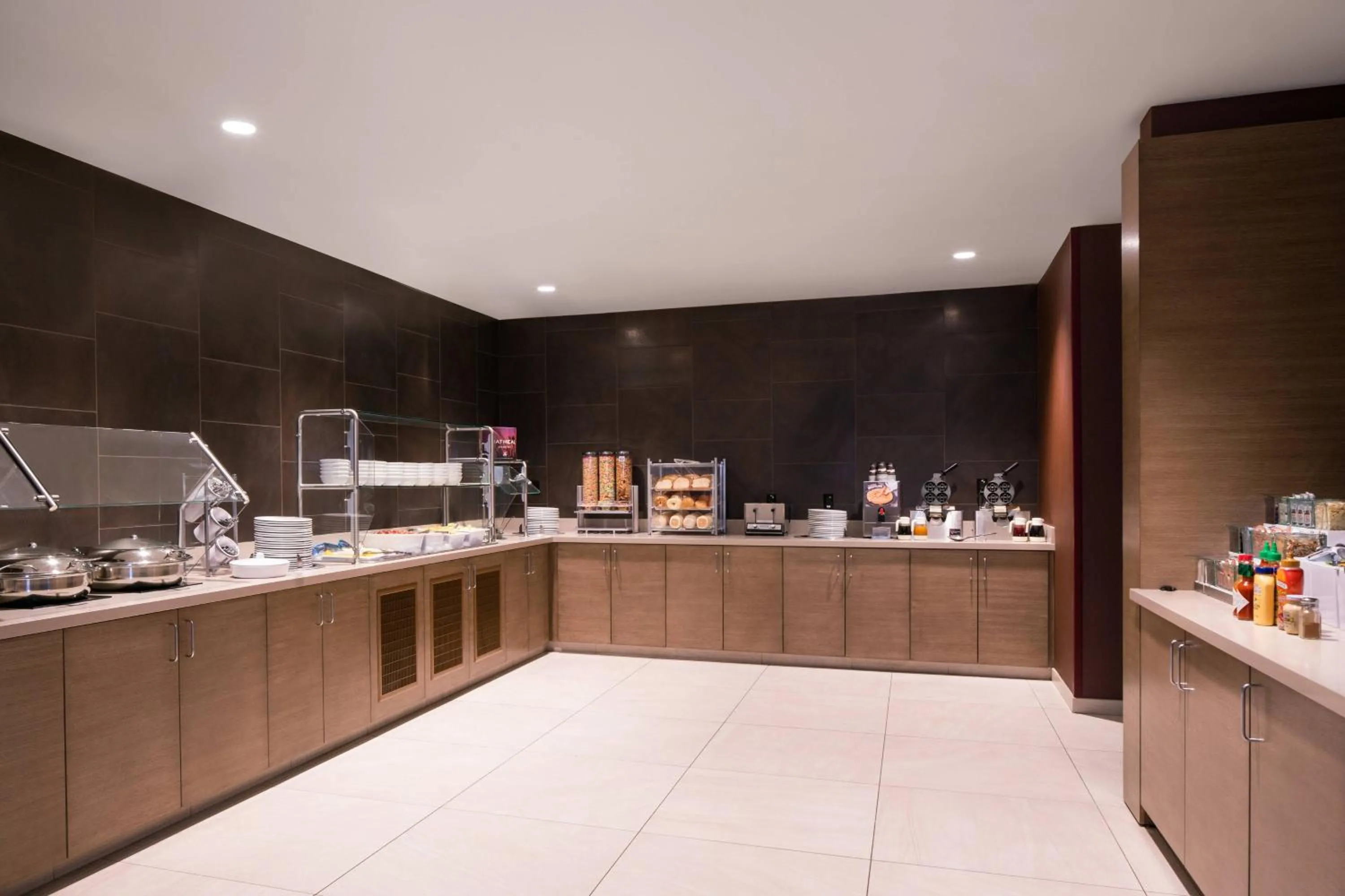 Breakfast in Residence Inn by Marriott Phoenix Downtown