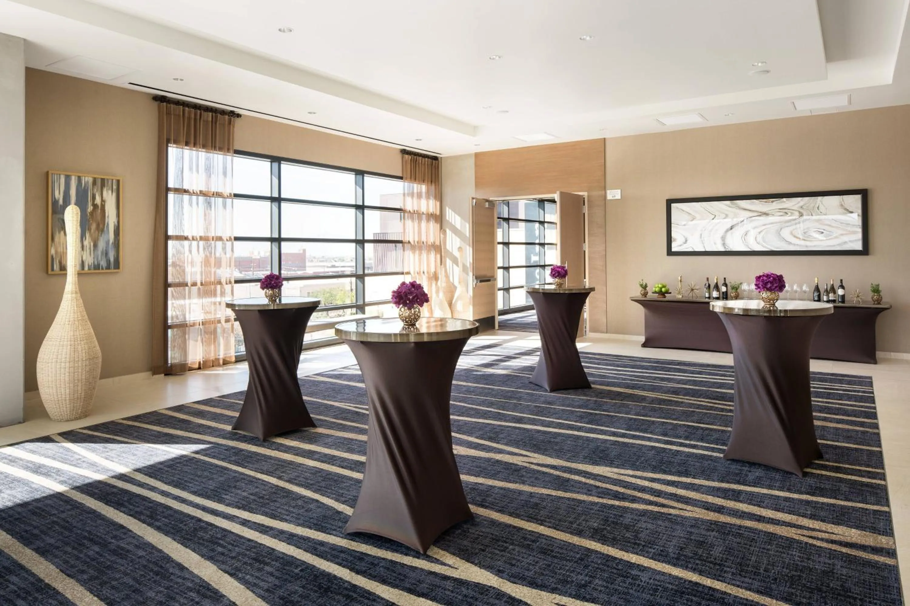 Meeting/conference room in Courtyard by Marriott Phoenix Downtown