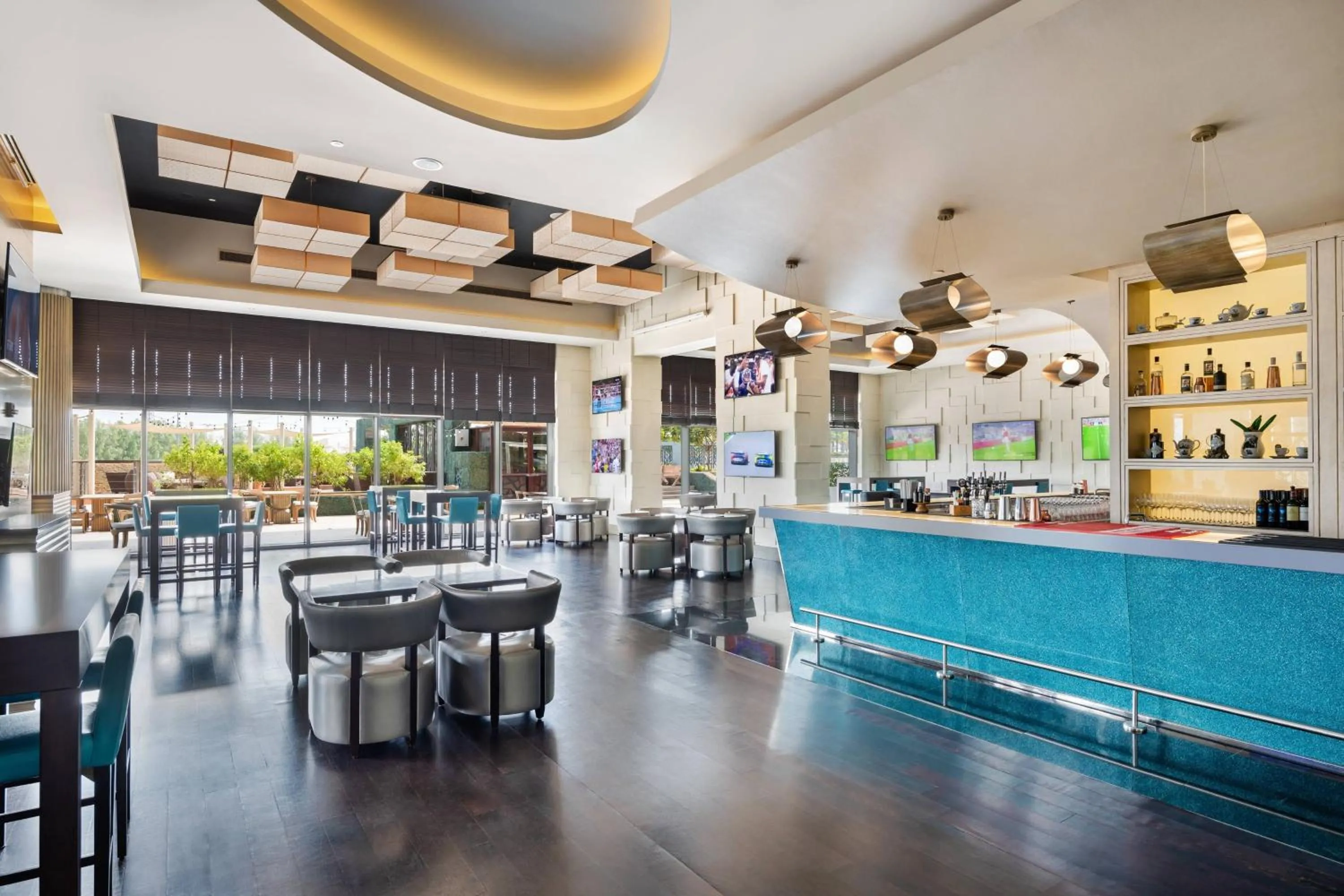 Lounge or bar in Marriott Hotel Al Forsan, Abu Dhabi