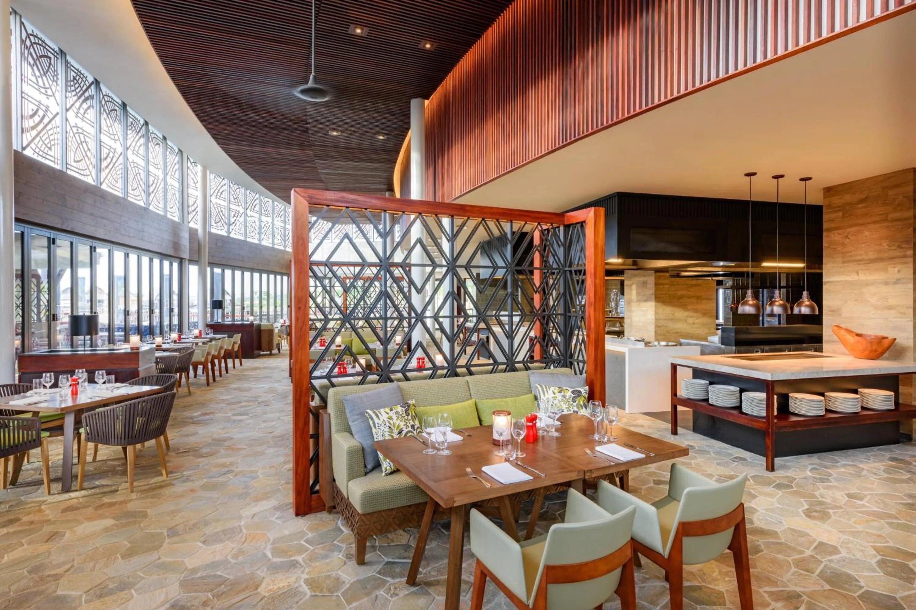 Lounge or bar in Fiji Marriott Resort Momi Bay