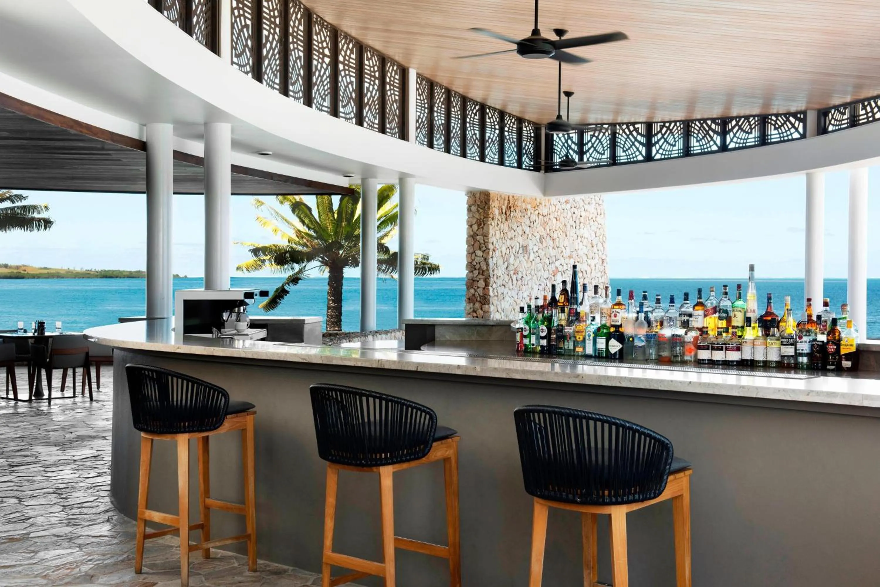 Lounge or bar in Fiji Marriott Resort Momi Bay
