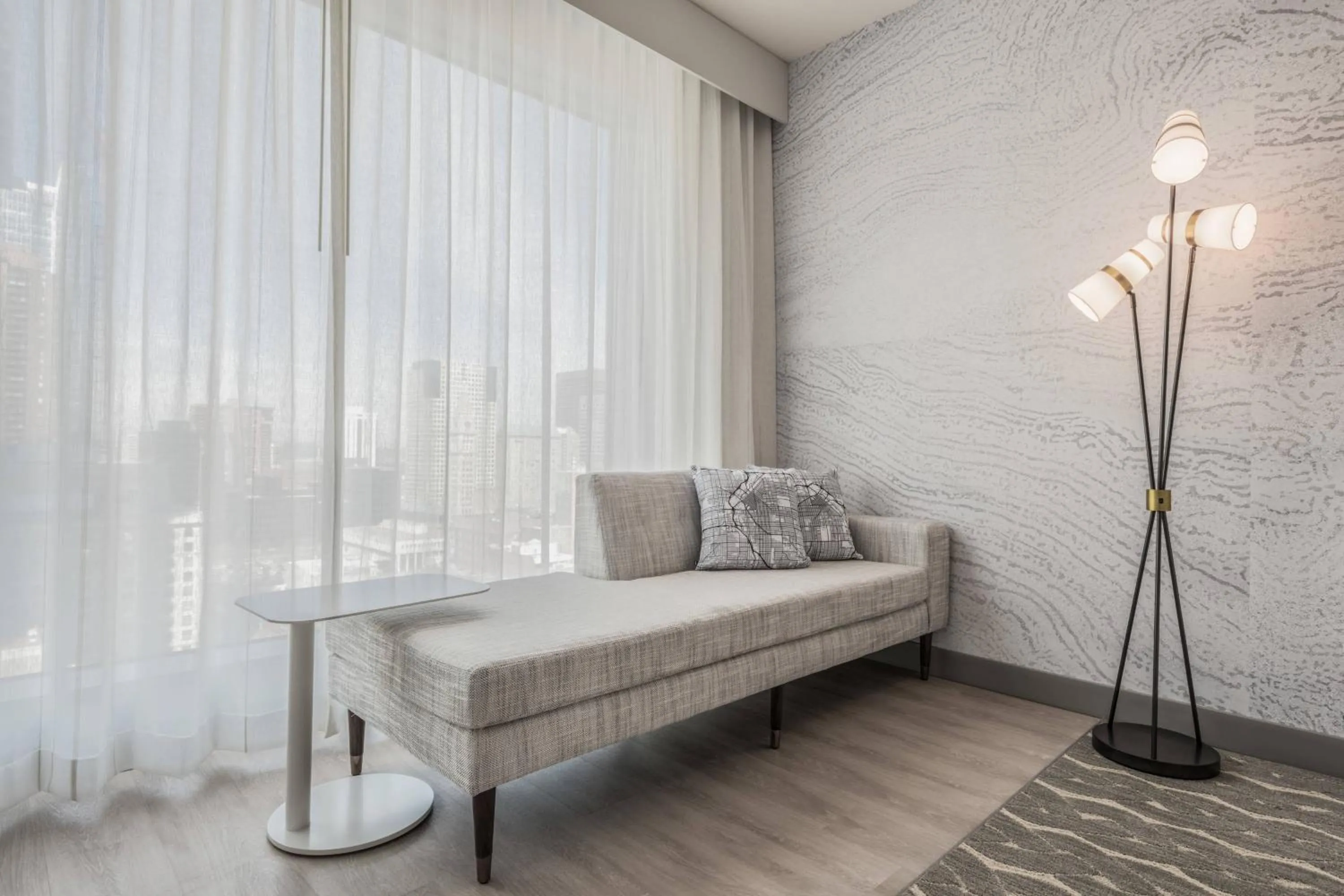 Photo of the whole room in Le Meridien Denver Downtown