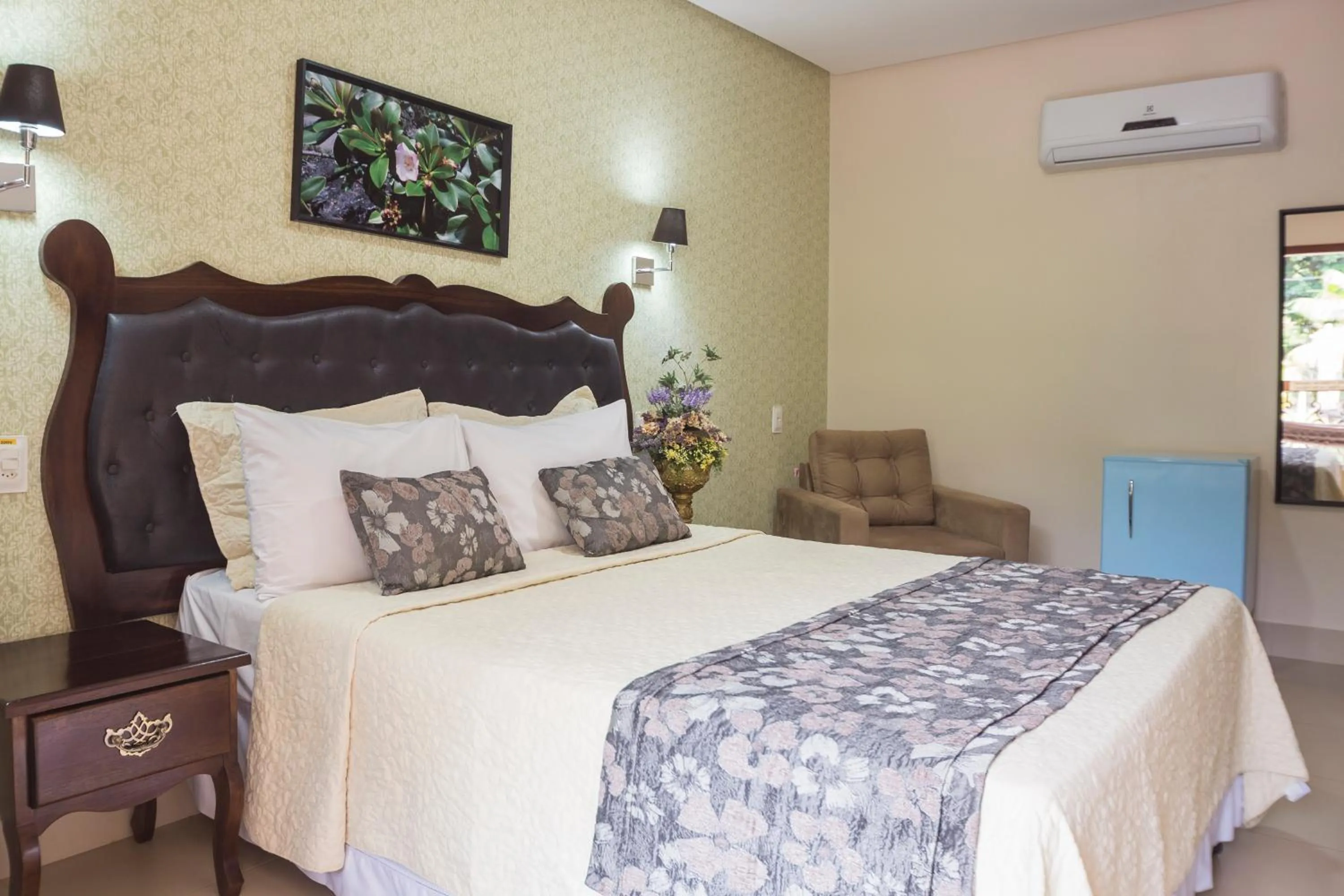 Bedroom, Bed in Terra dos Diamantes Hotel