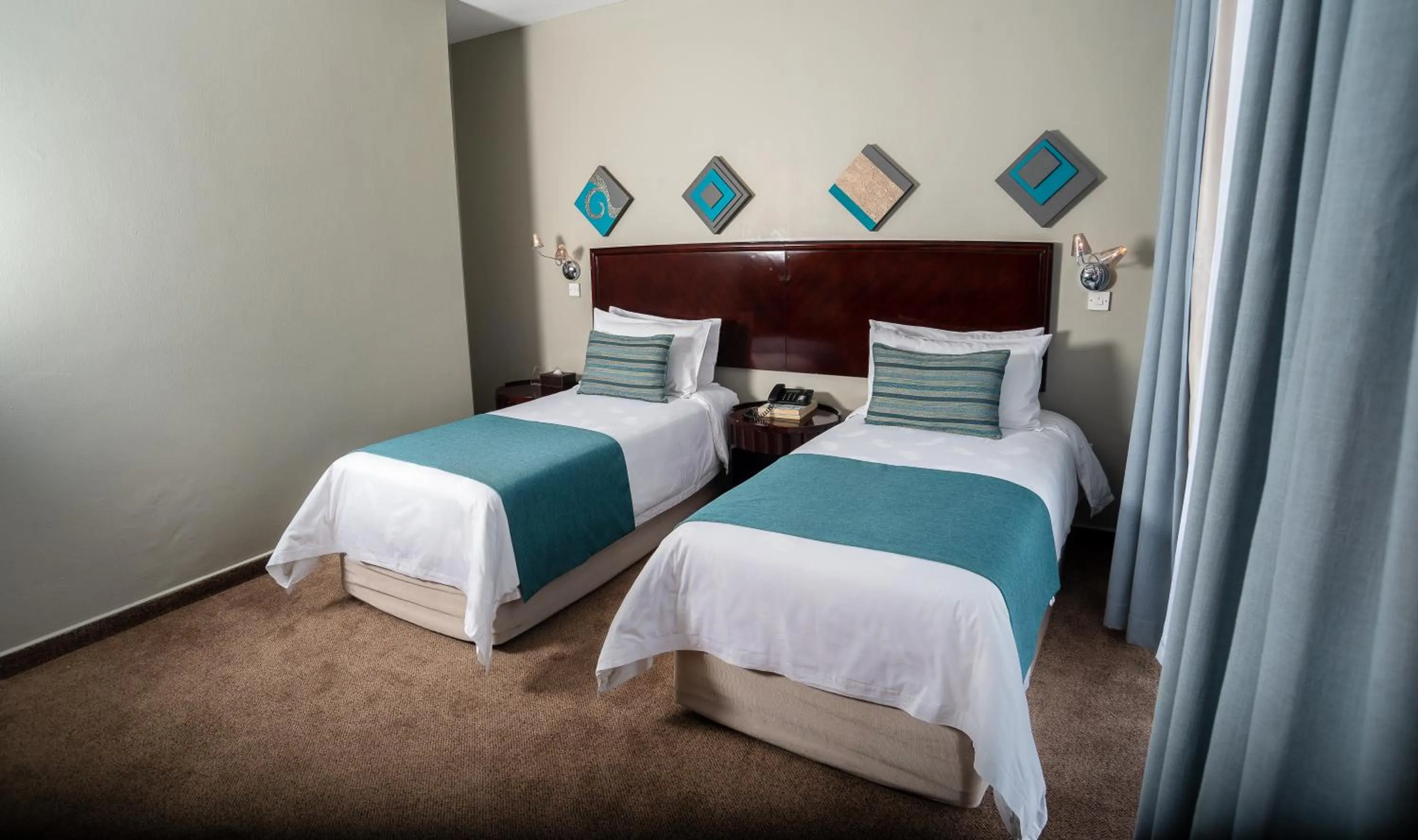 Bed in Tlotlo Hotel & Conference Centre